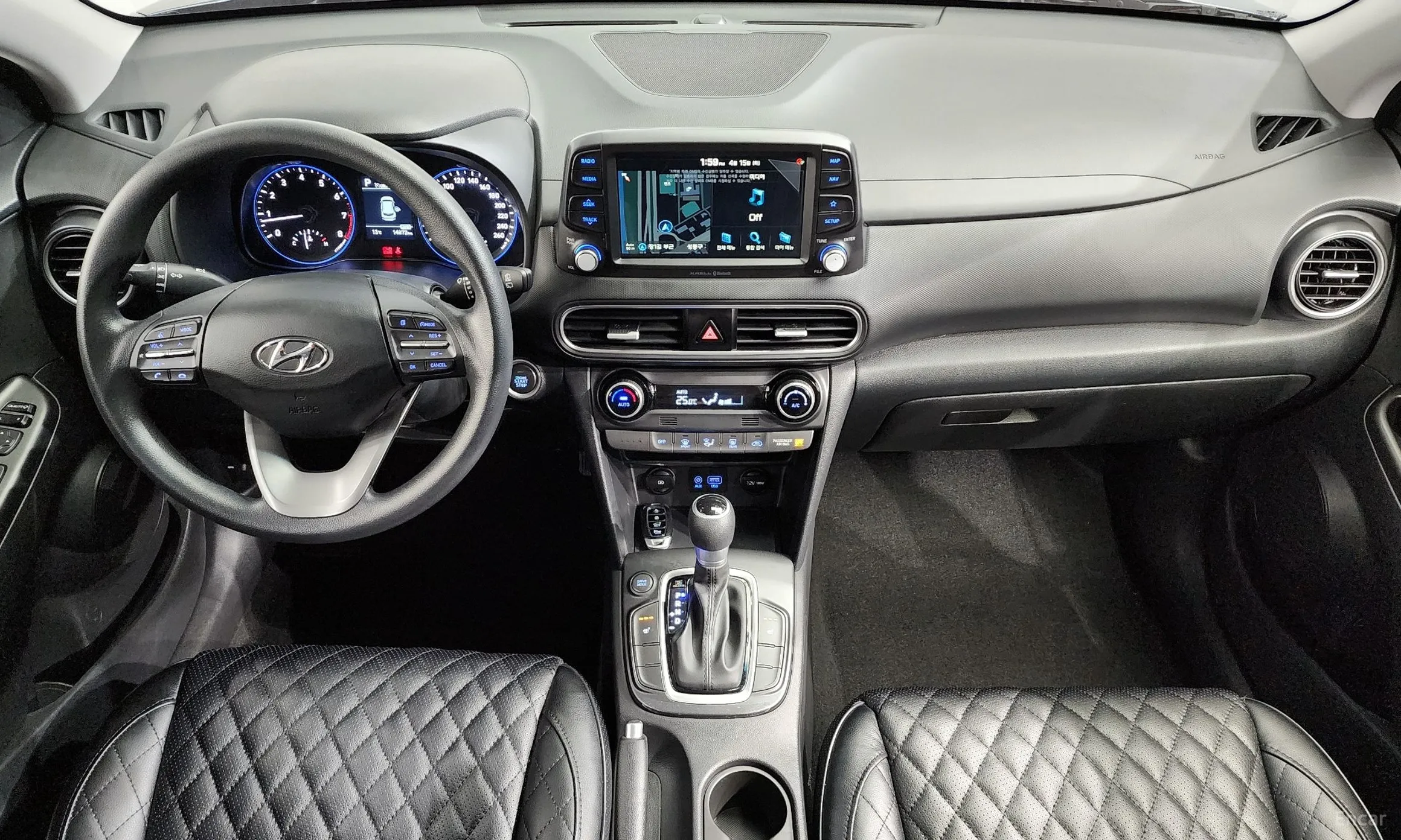 Hyundai Kona превью 4
