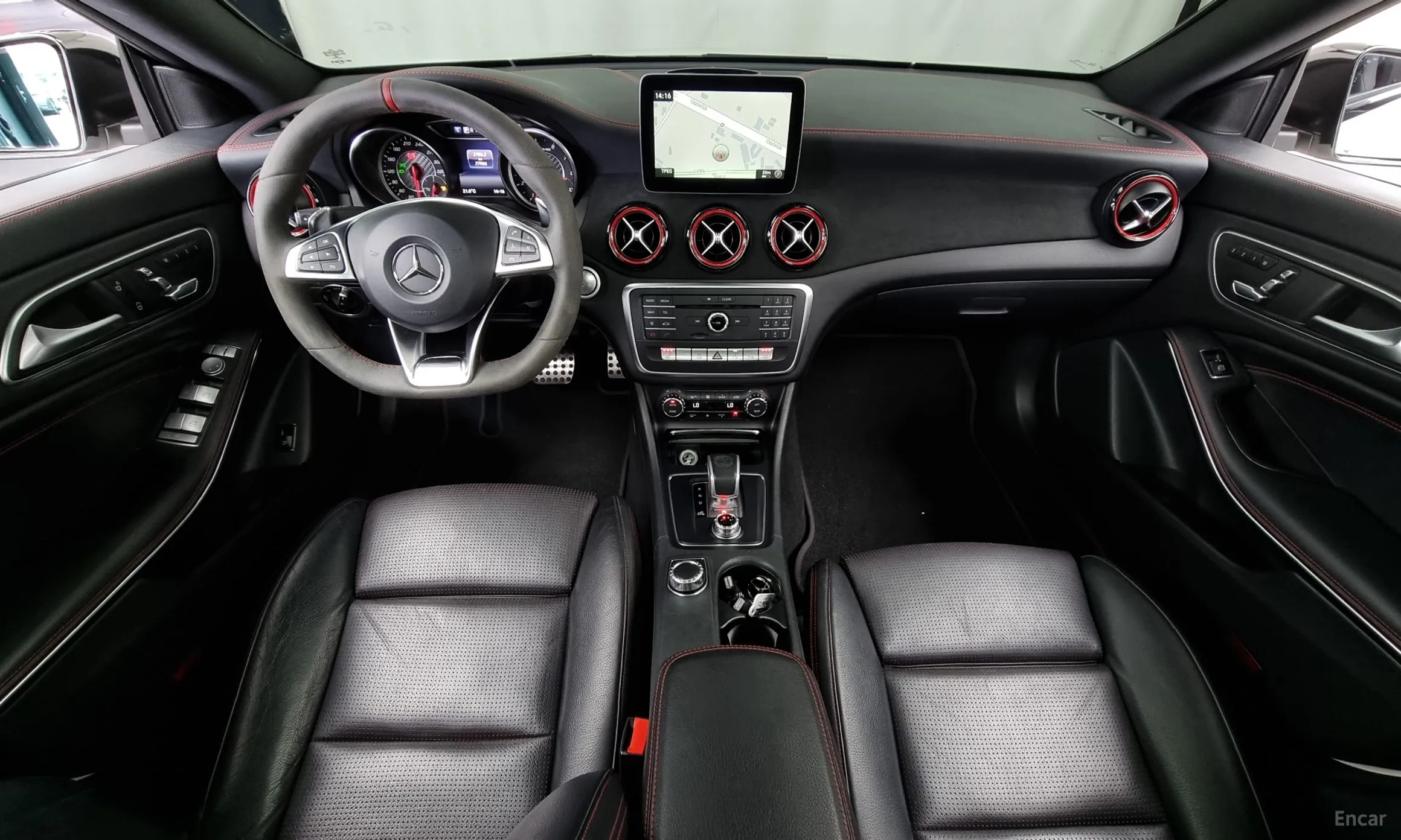 Mercedes Benz CLA-Class C117 превью 4