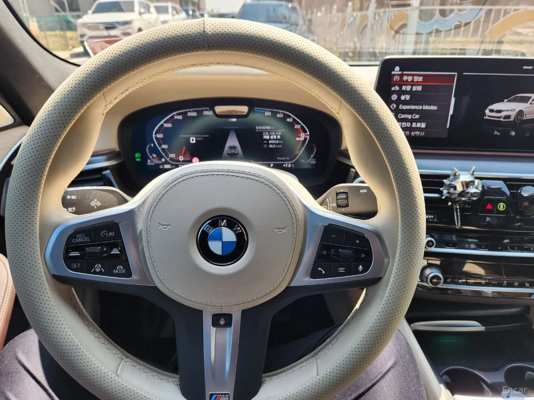 BMW 5 Series (G30) превью 4
