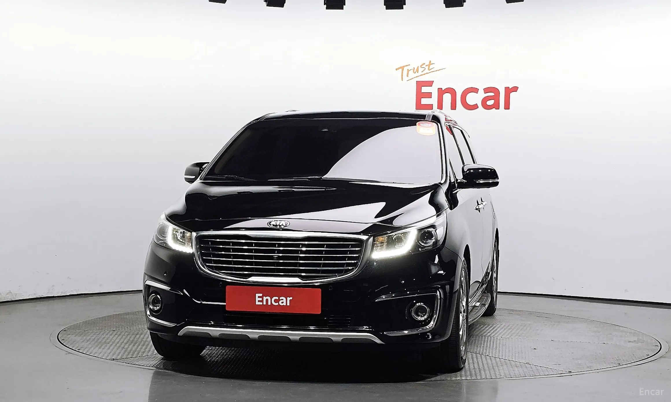 Kia Carnival превью 2
