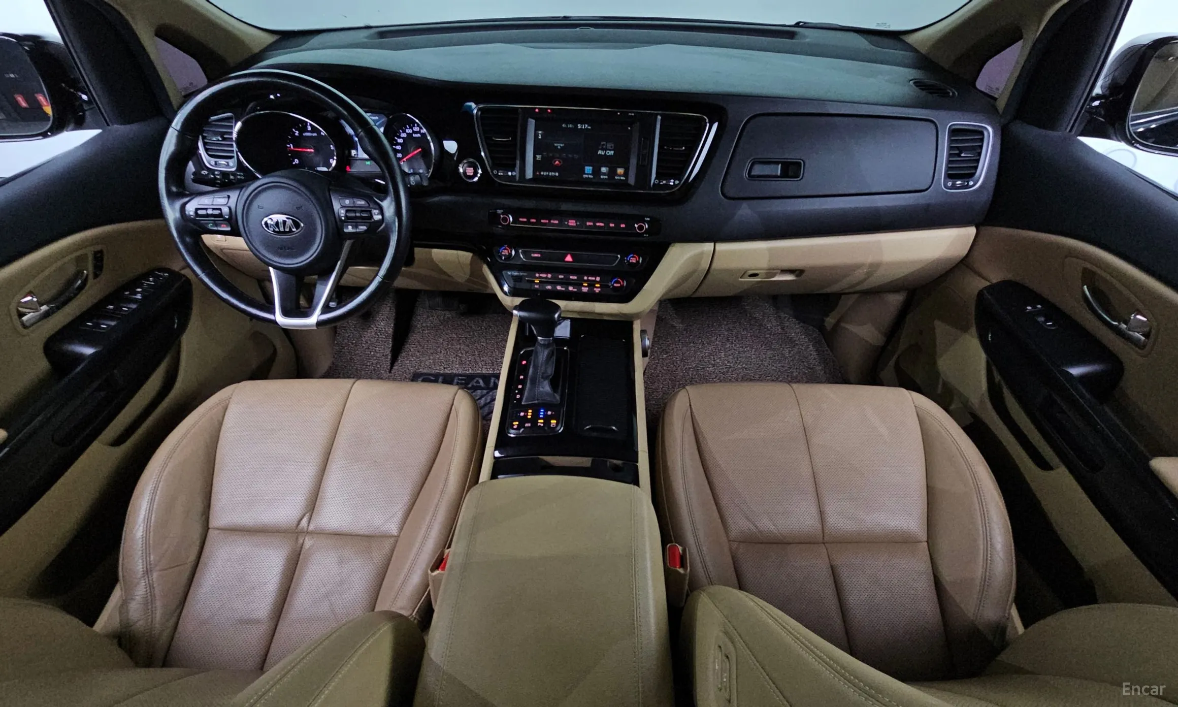 Kia Carnival превью 4