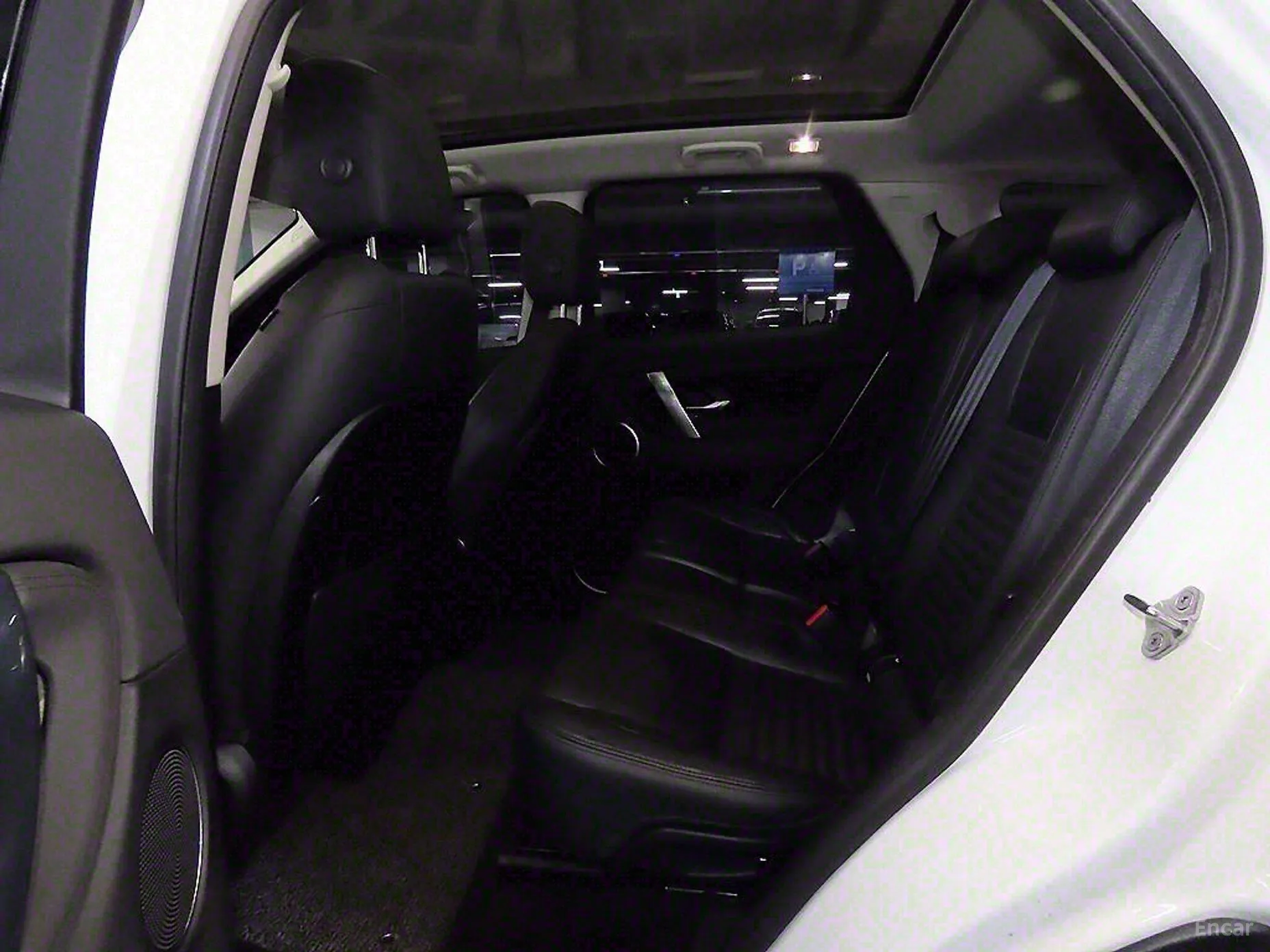 Land Rover Discovery Sports превью 4