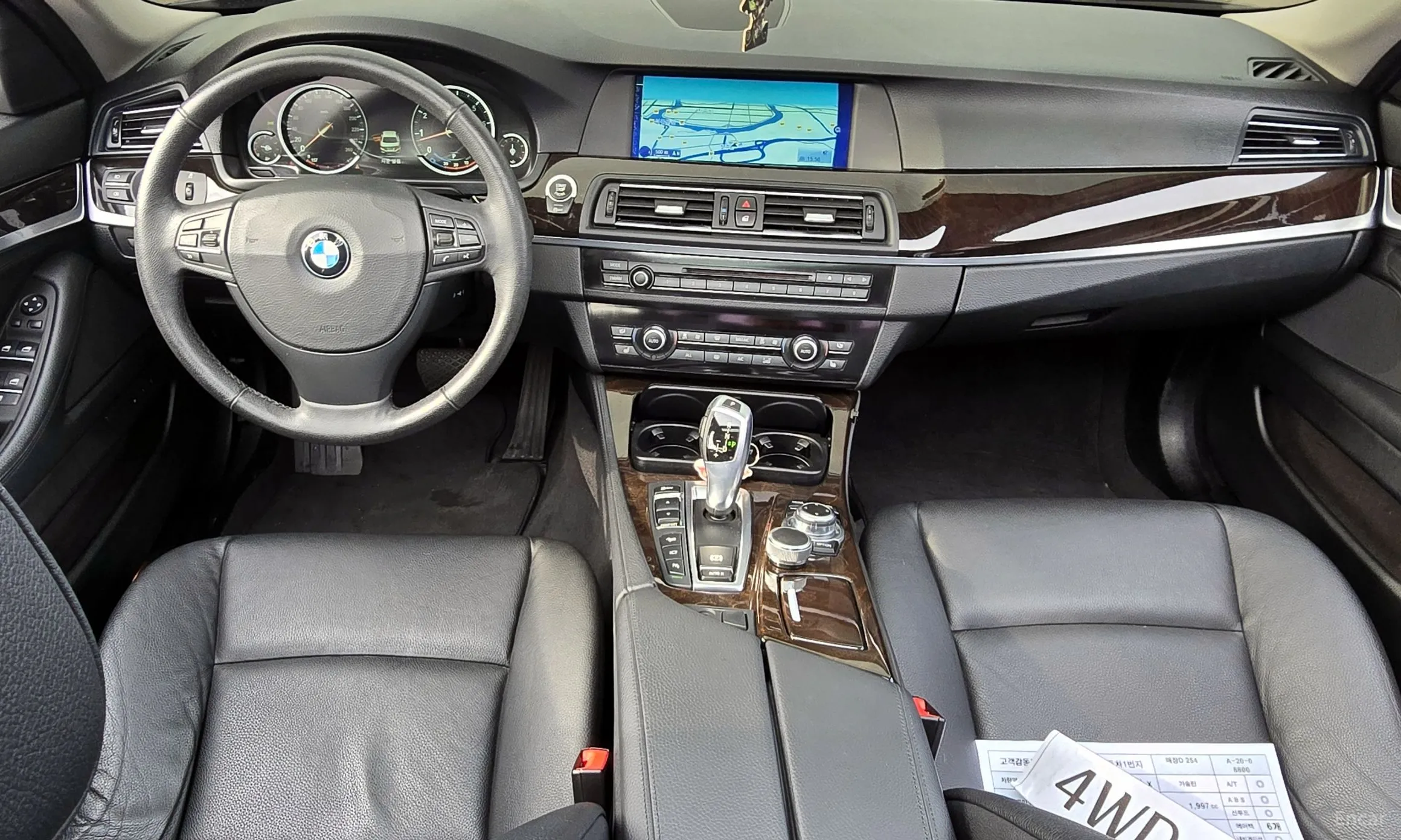 BMW 5 Series (F10) превью 4