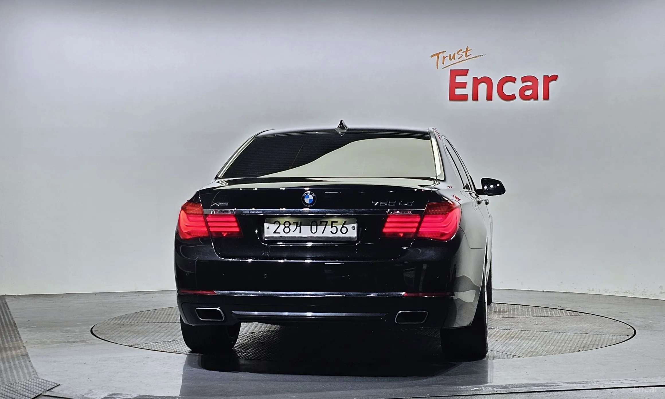 BMW 7 Series (F01) превью 3