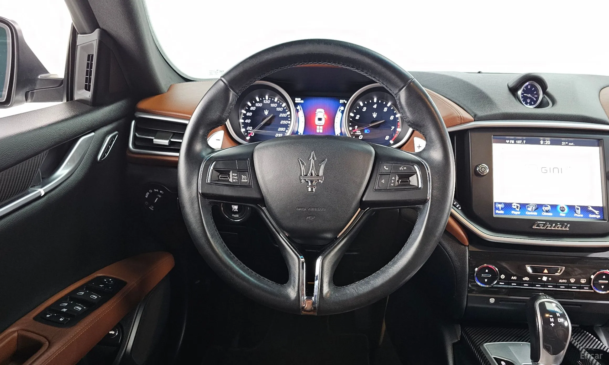 Maserati Ghibli превью 13