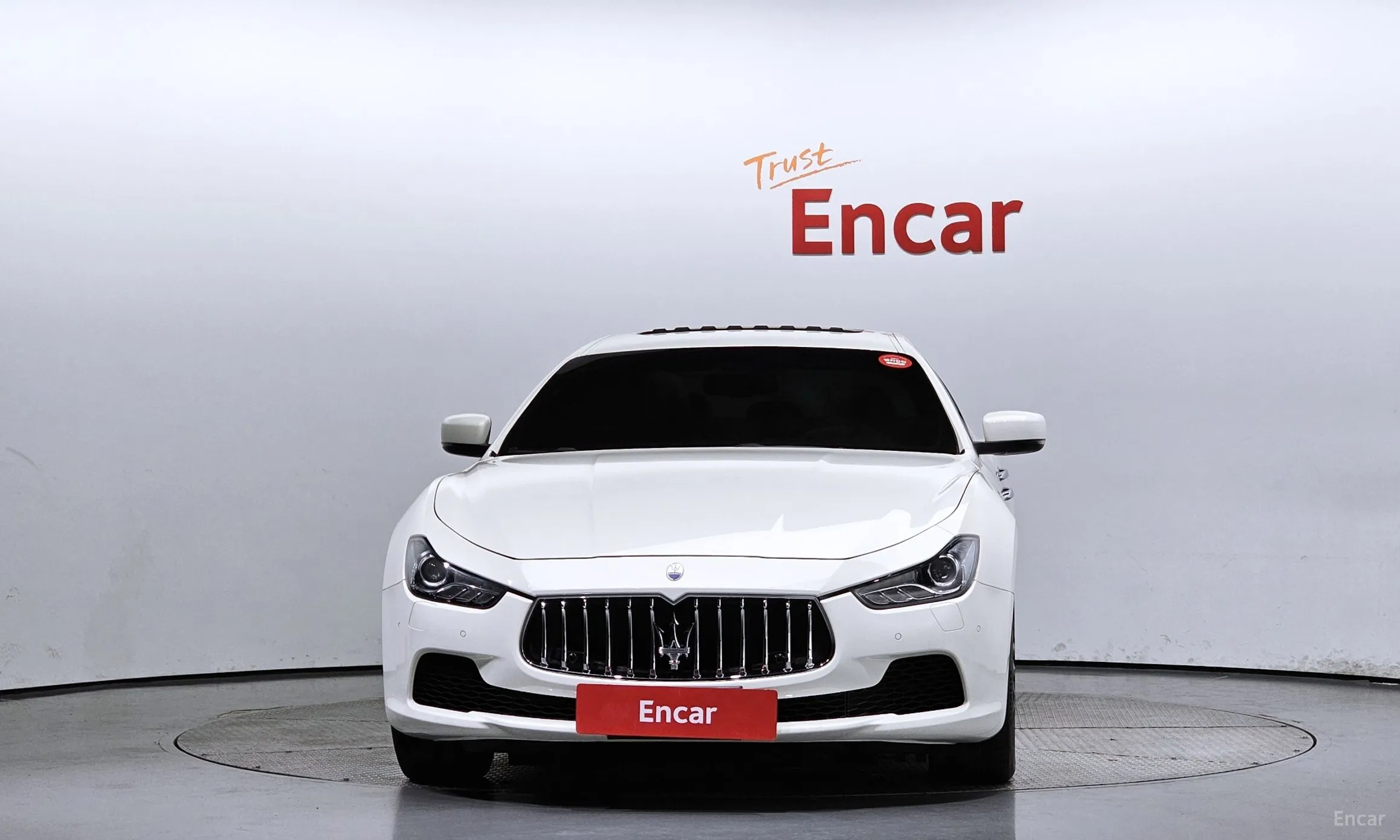 Maserati Ghibli превью 3