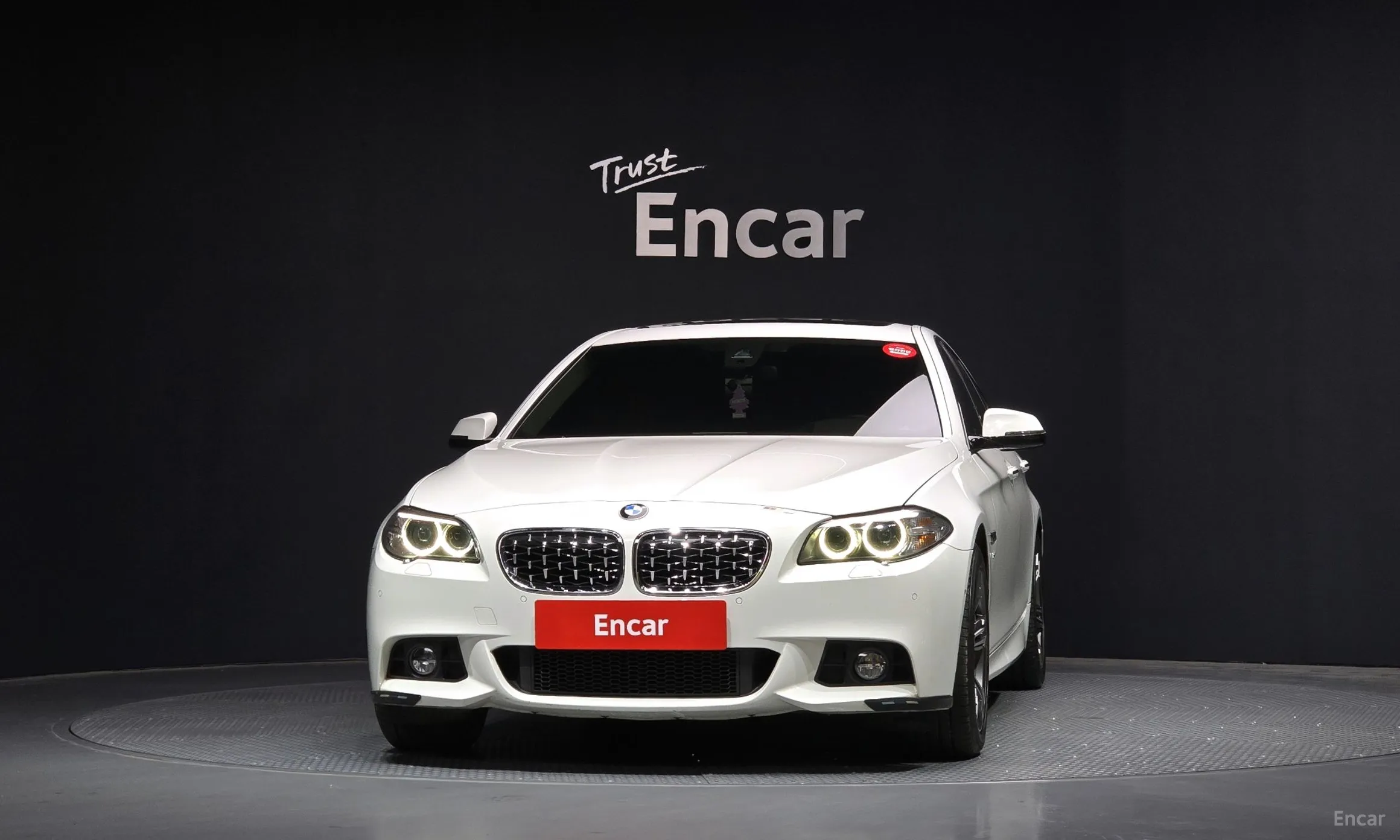 BMW 5 Series (F10) превью 2