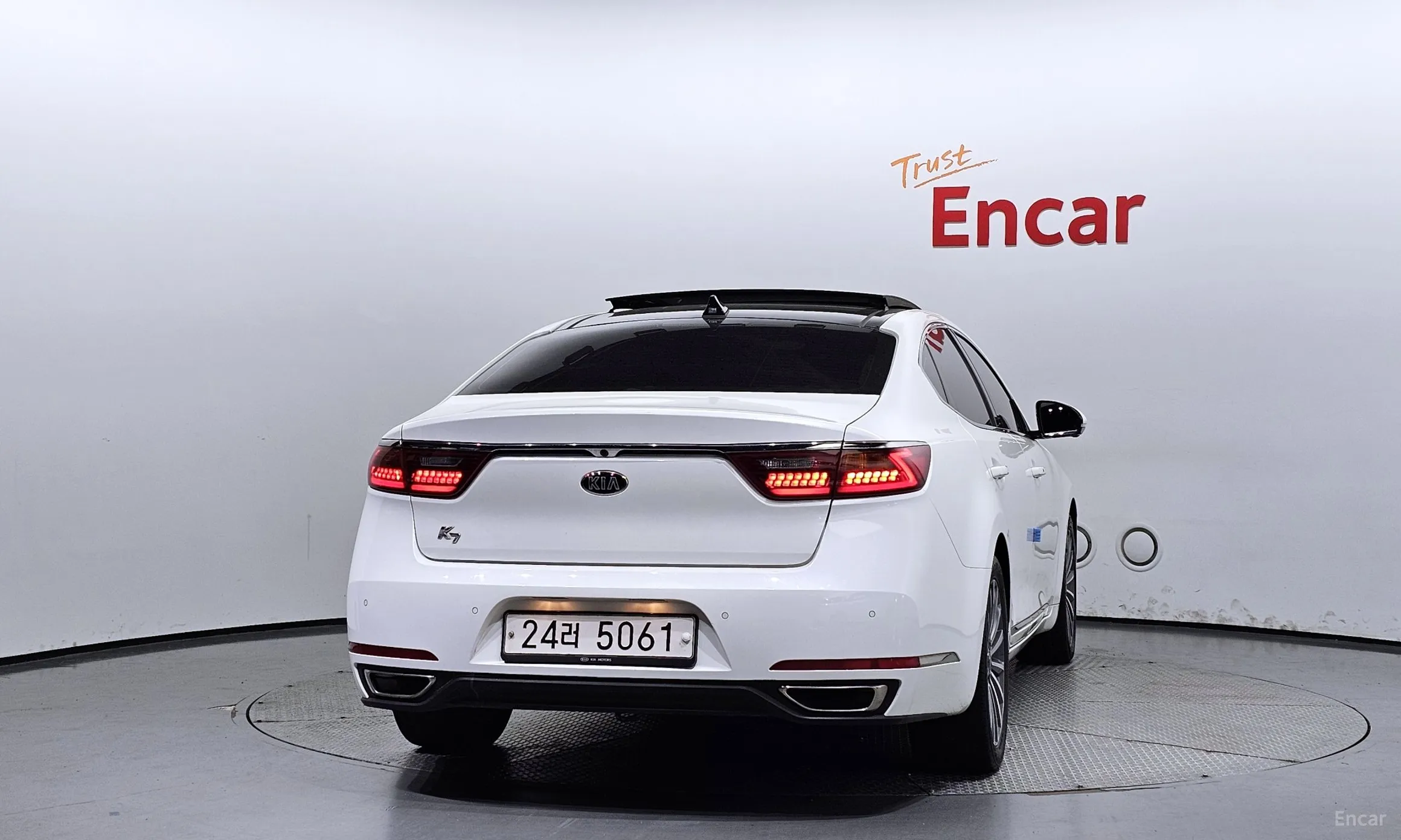 Kia K7 превью 3