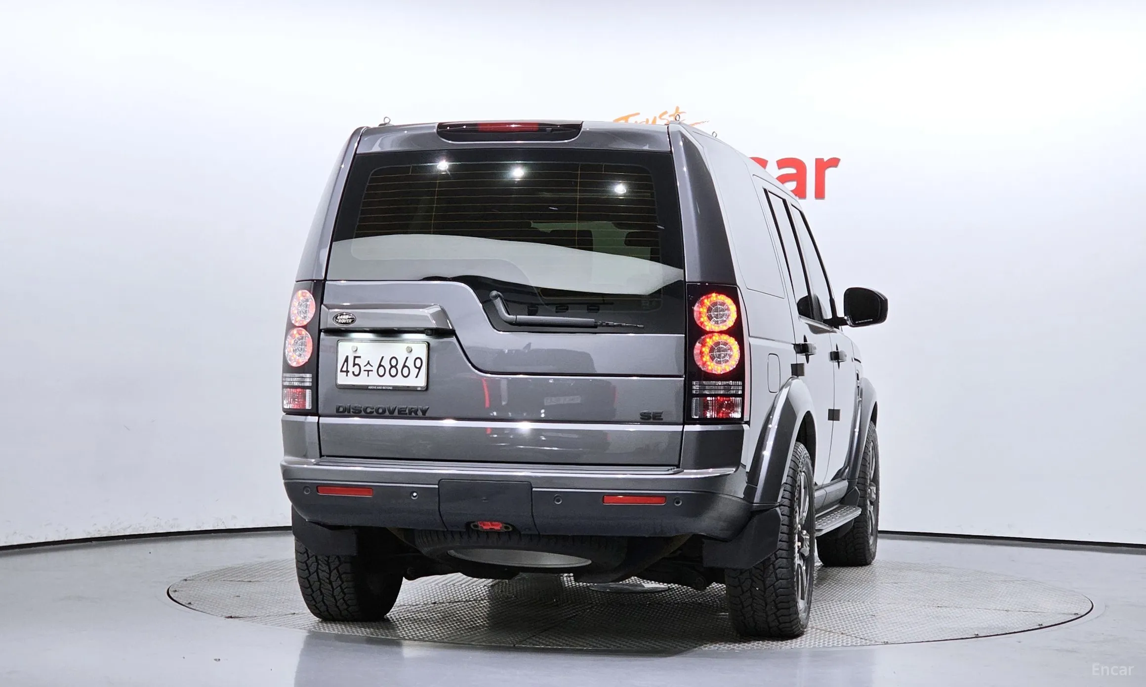 Land Rover Discovery 4 превью 3