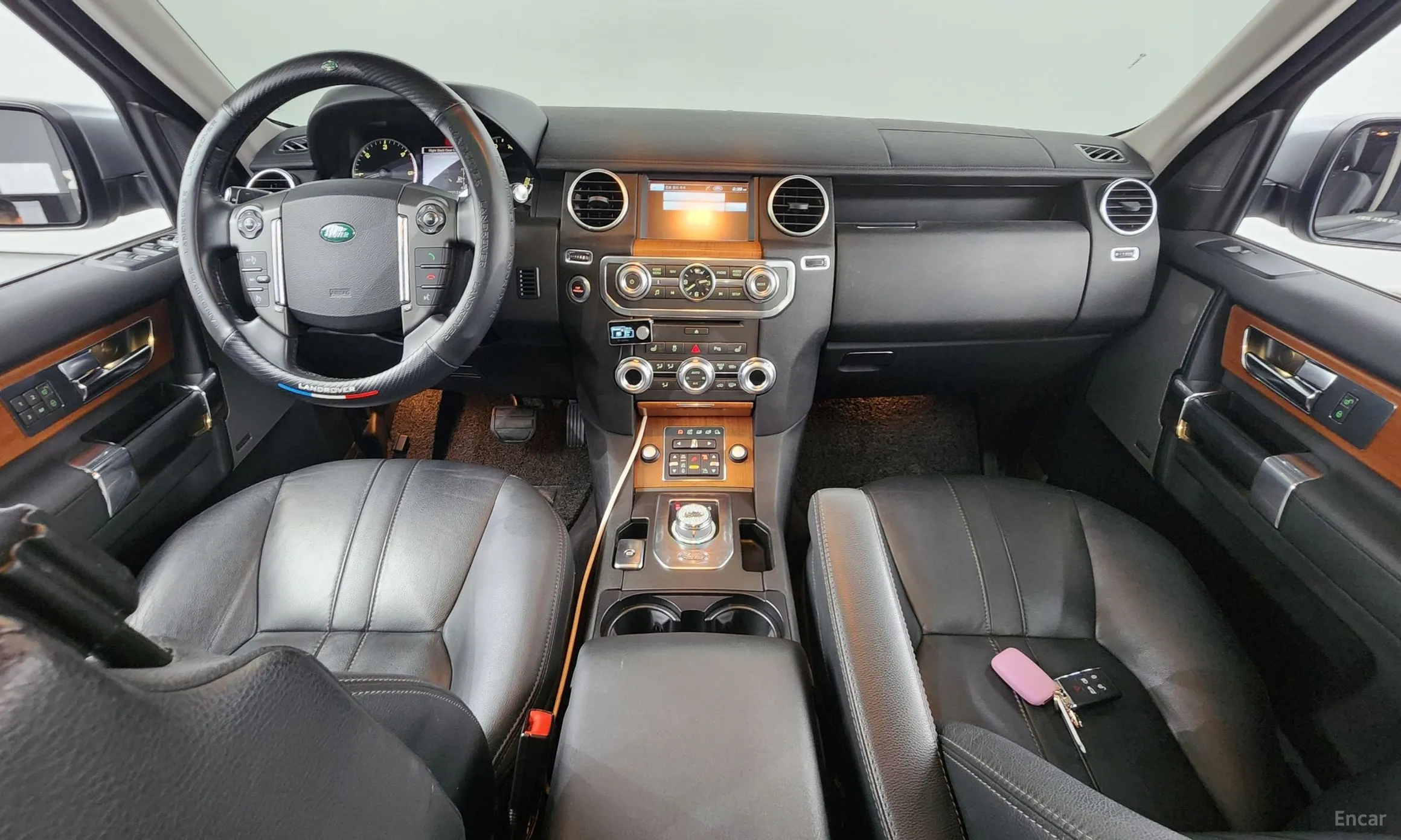 Land Rover Discovery 4 превью 4