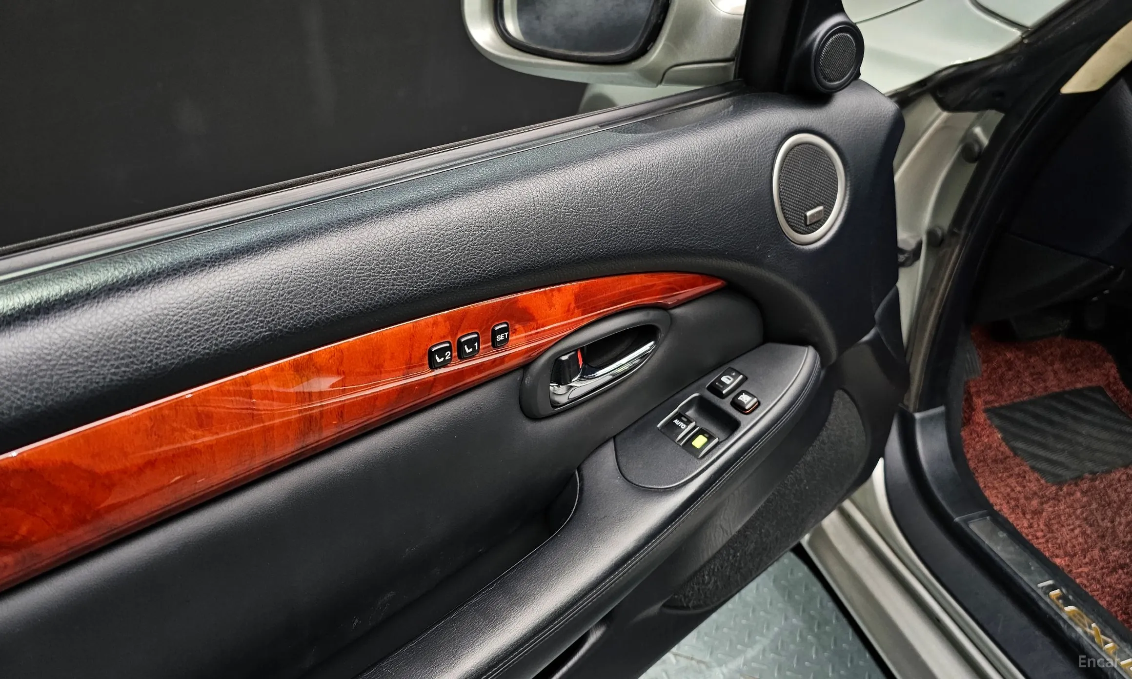 Lexus SC430 превью 16