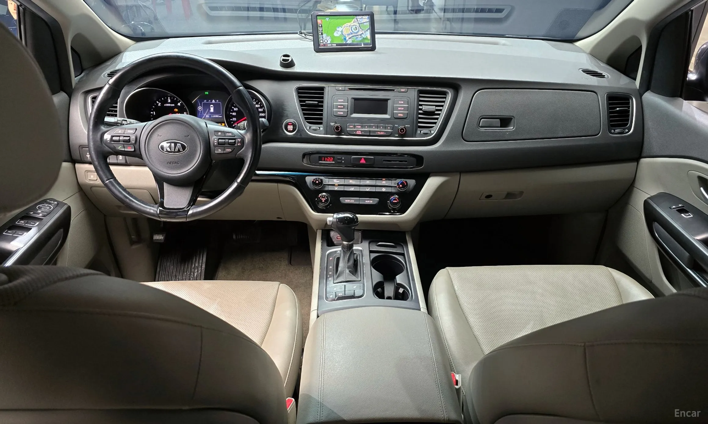 Kia Carnival превью 4