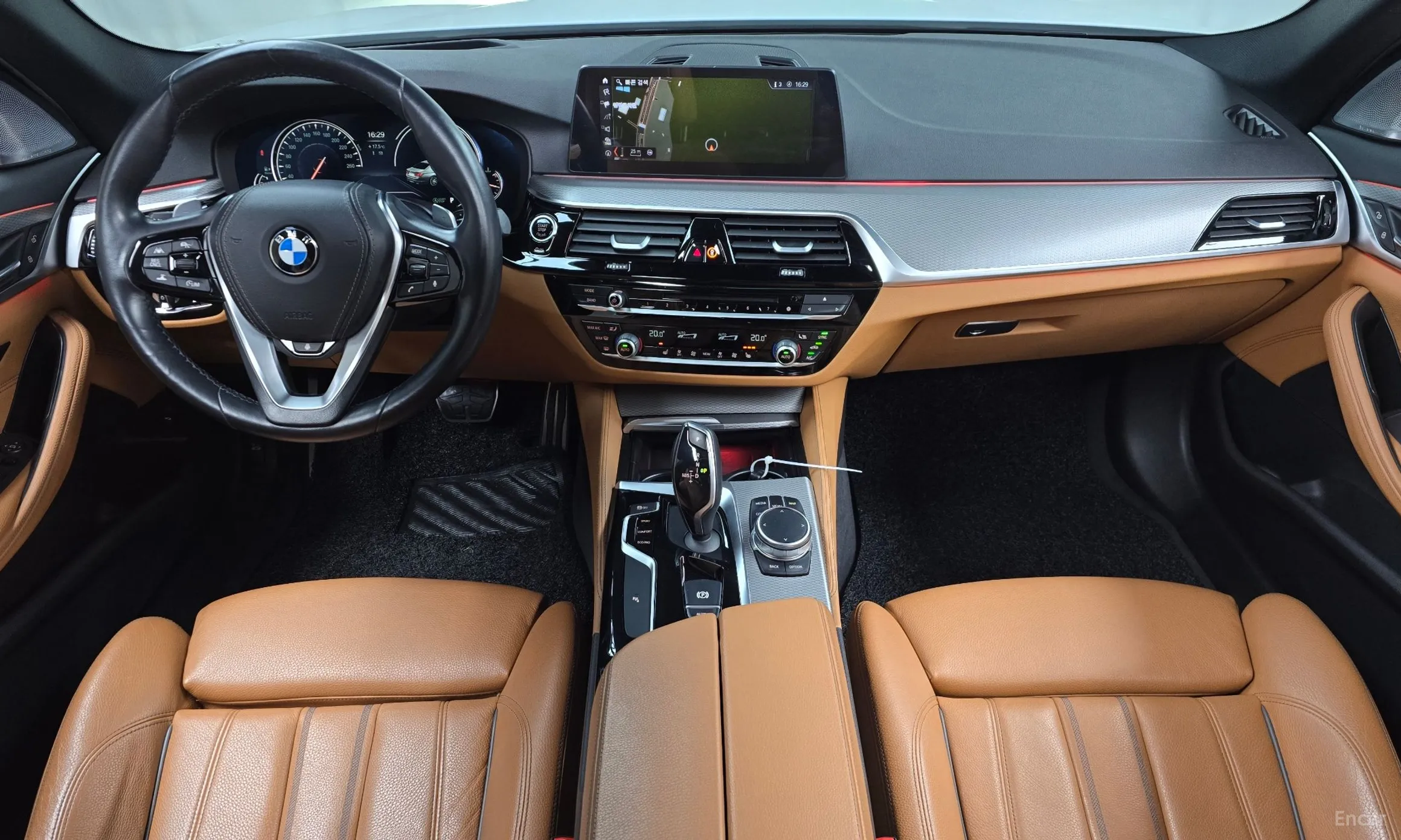 BMW 5 Series (G30) превью 4
