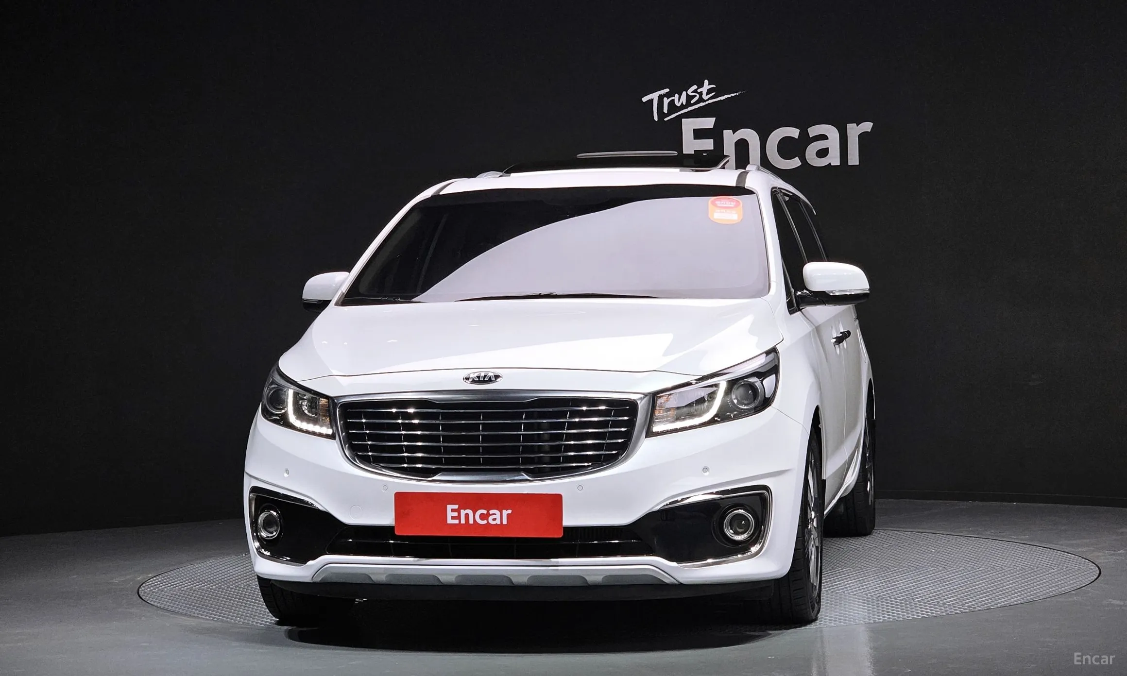 Kia Carnival превью 2