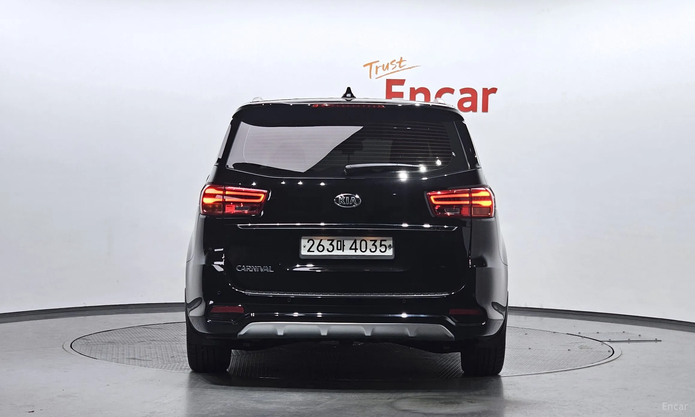 Kia Carnival превью 3