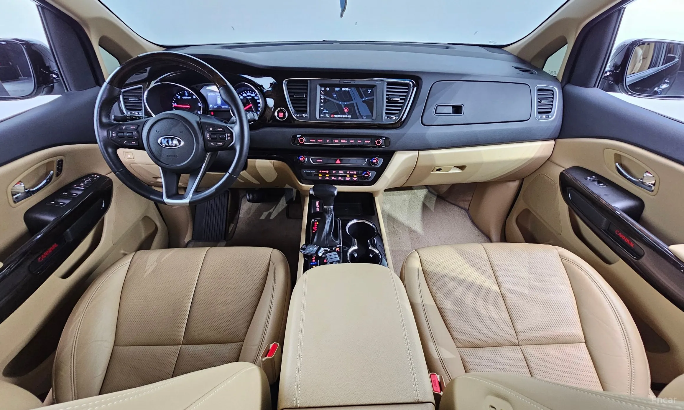 Kia Carnival превью 4