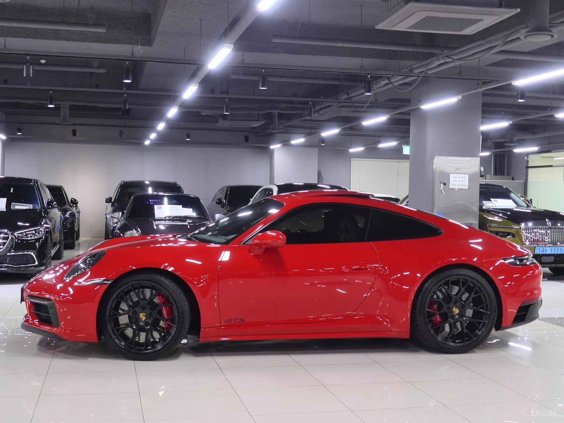 Porsche 911 (992) превью 2