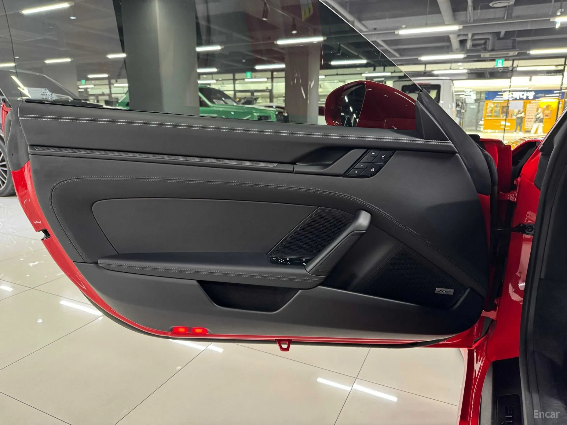 Porsche 911 (992) превью 4