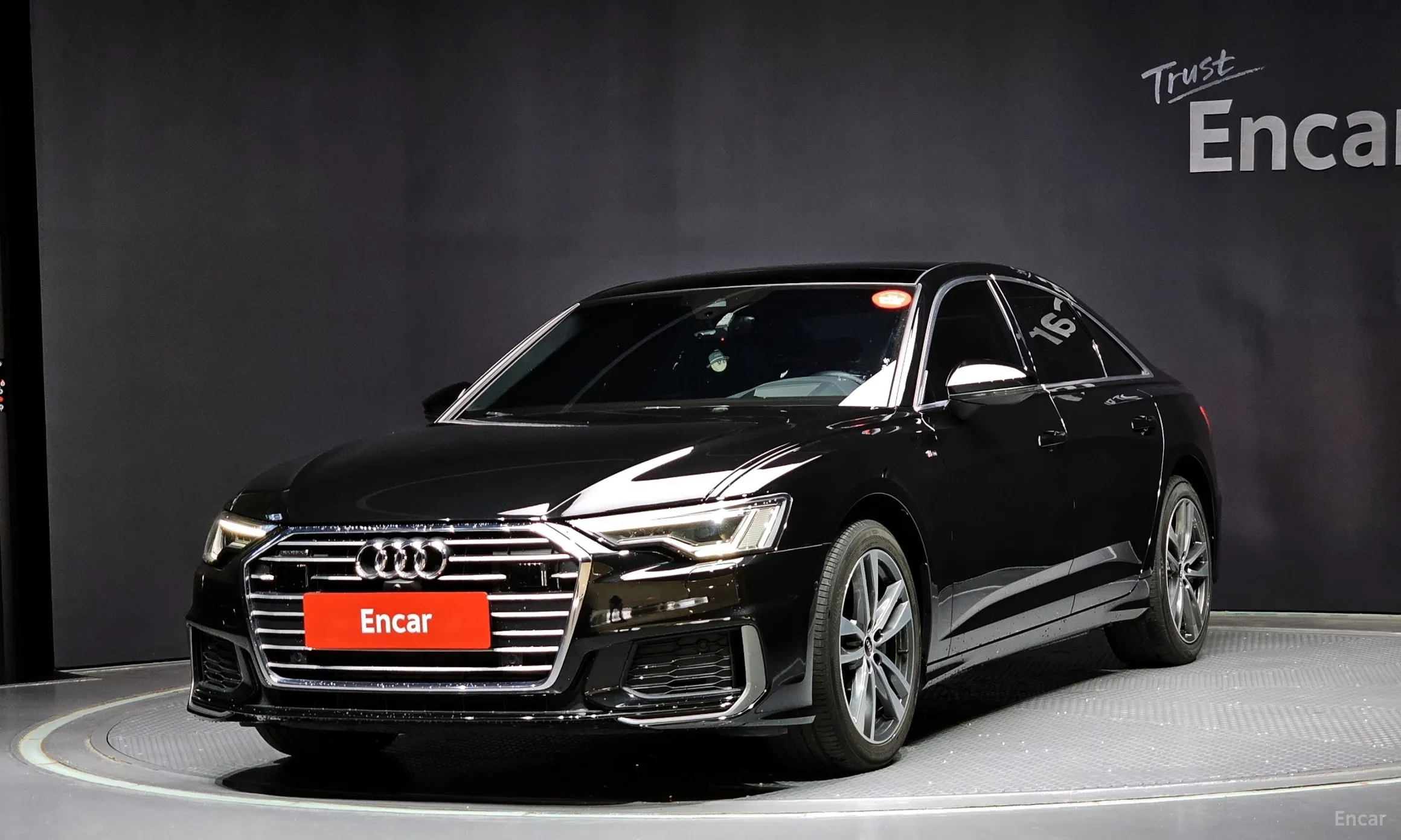 Audi A6 (C8)
