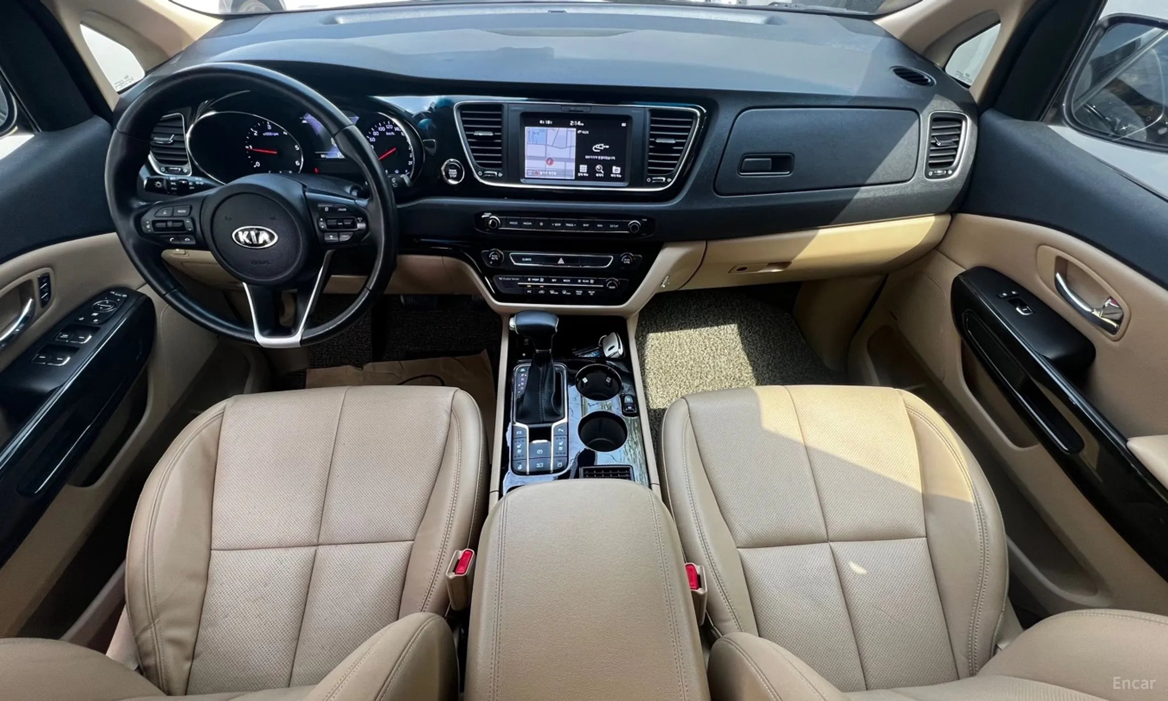 Kia Carnival превью 4