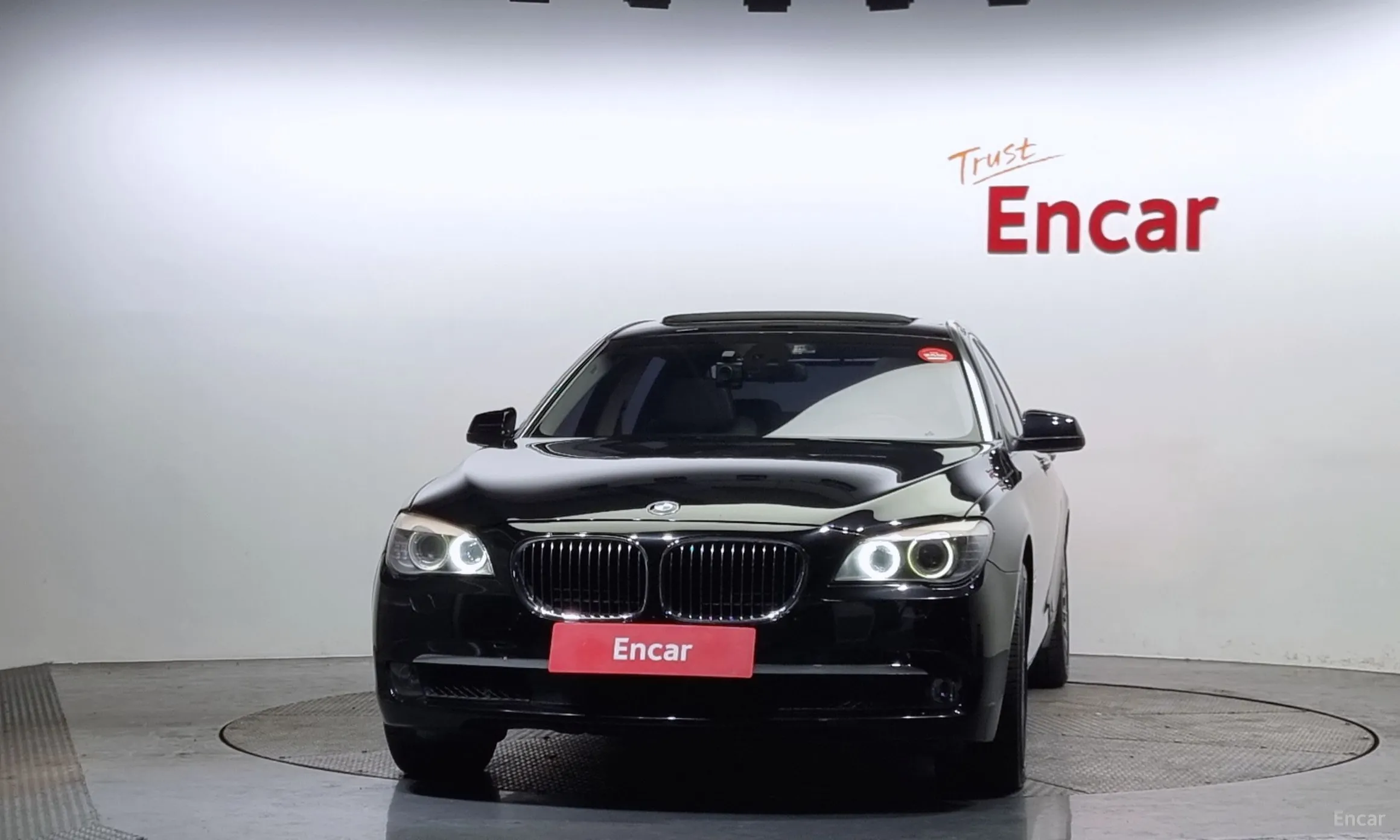 BMW 7 Series (F01) превью 2