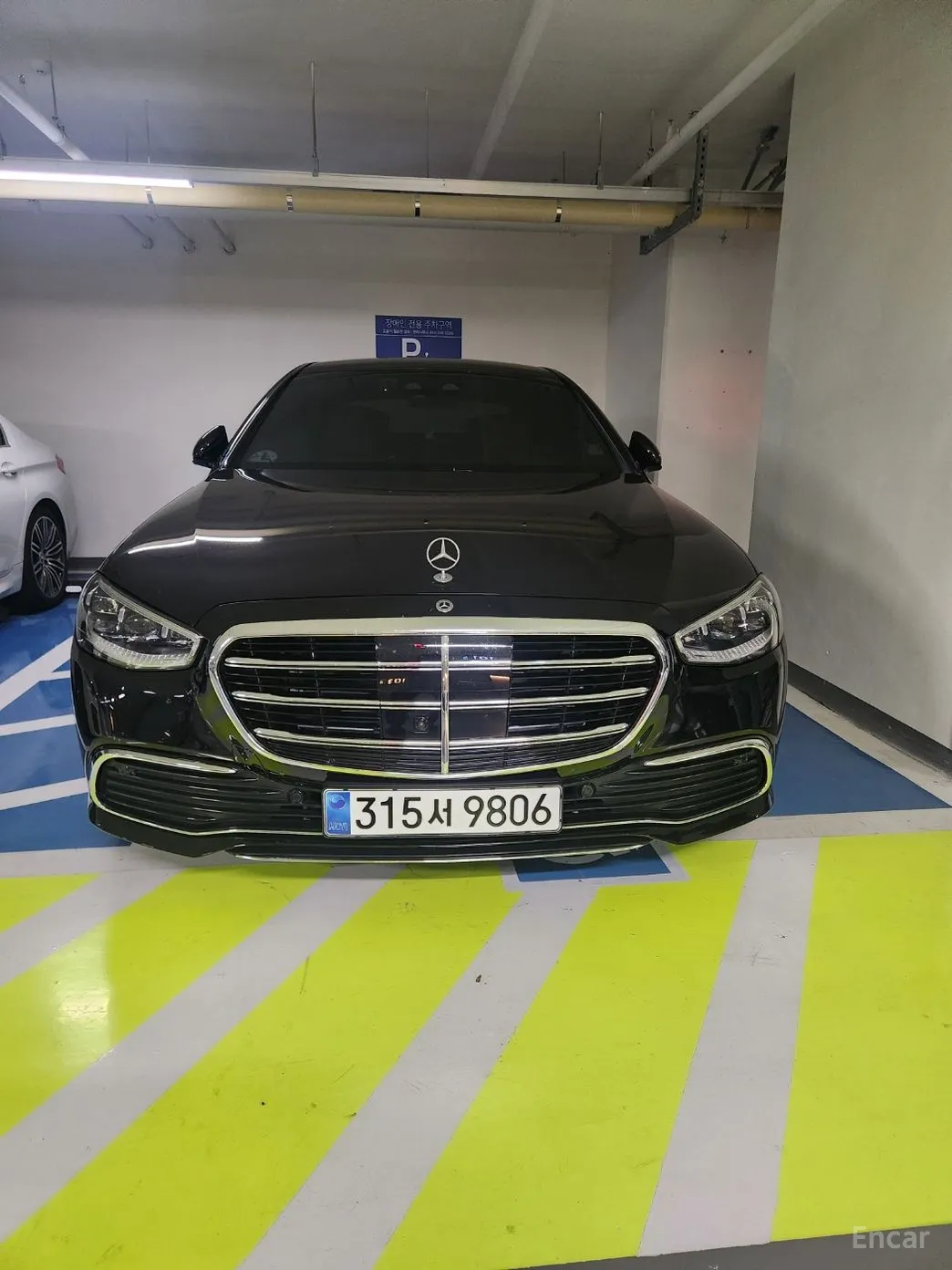 Mercedes Benz S-Class W223