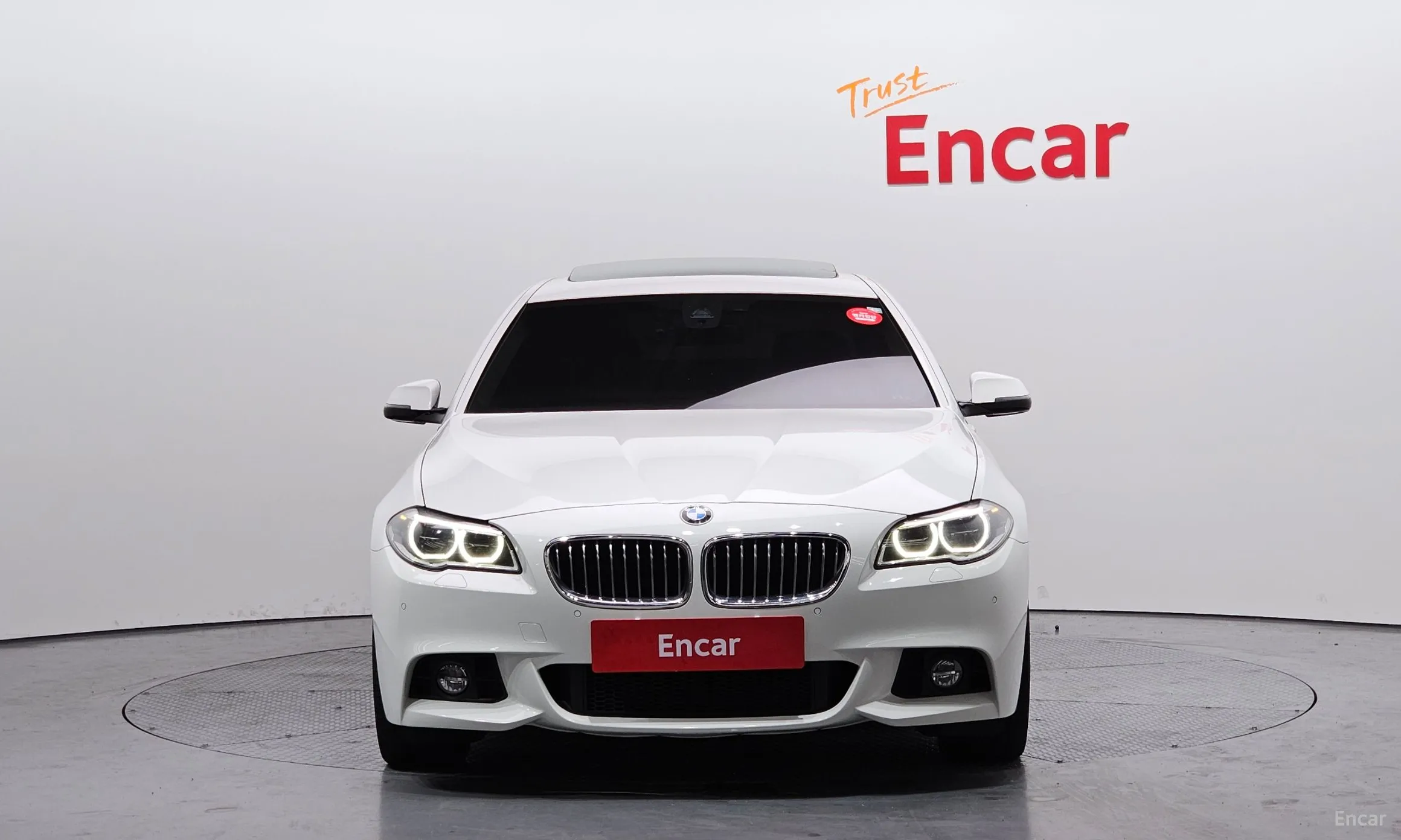 BMW 5 Series (F10) превью 2