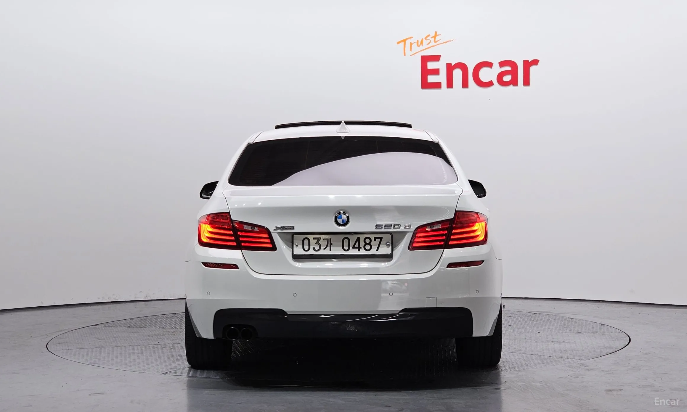 BMW 5 Series (F10) превью 3