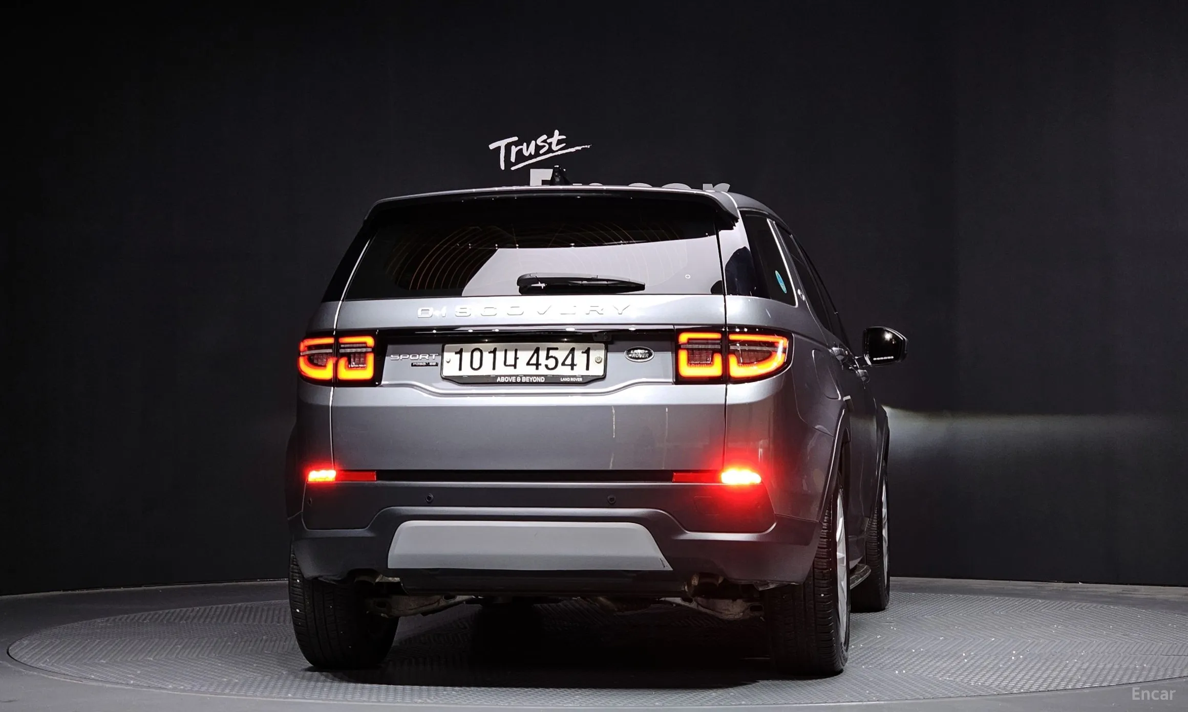 Land Rover Discovery Sports превью 3