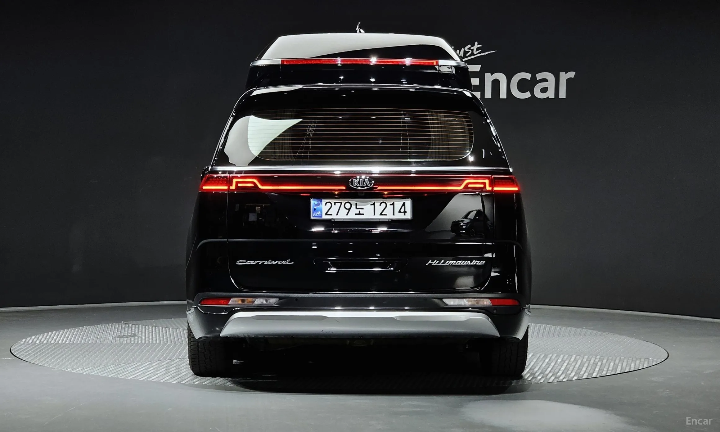 Kia Carnival Gen 4 превью 3