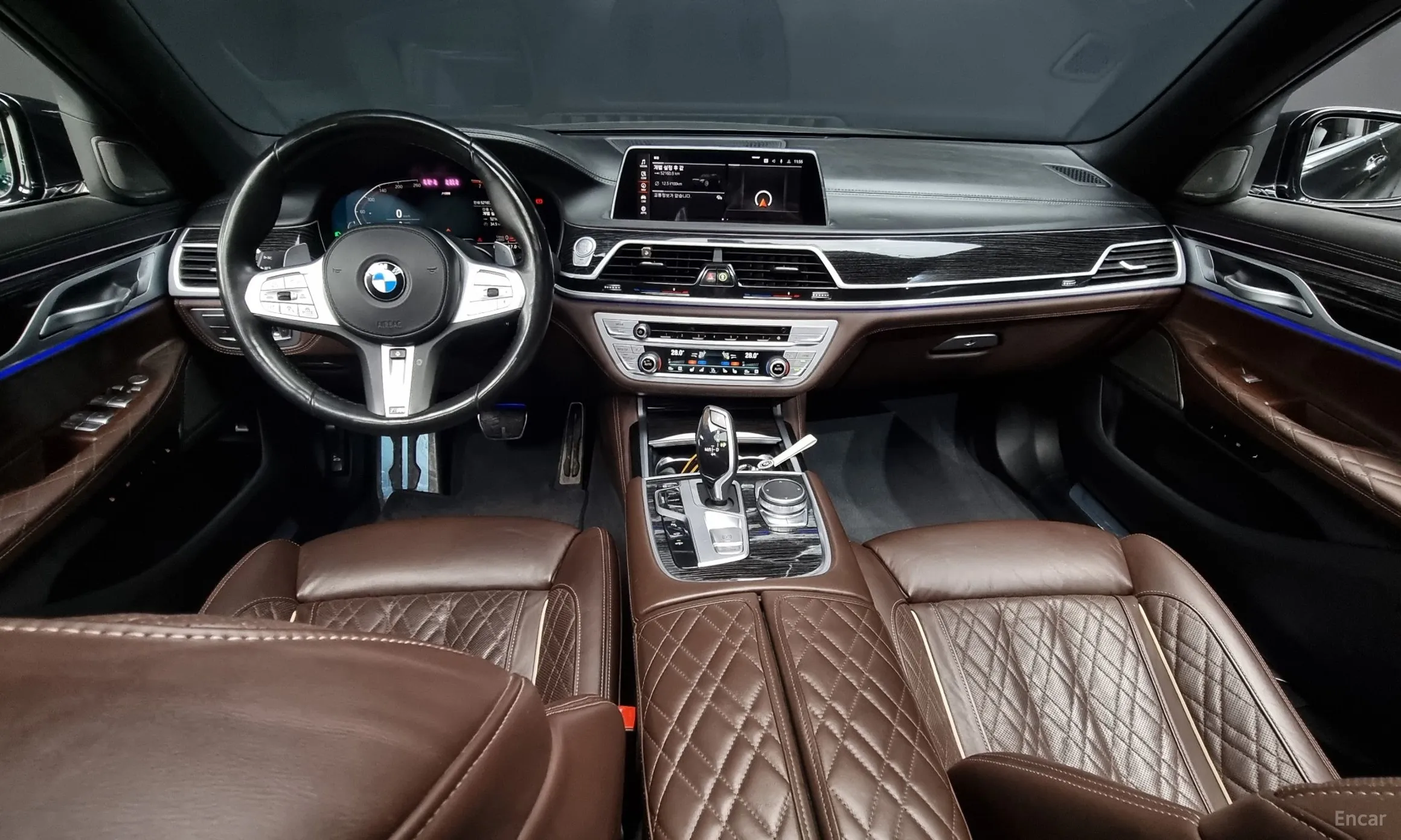 BMW 7 Series (G11) превью 4