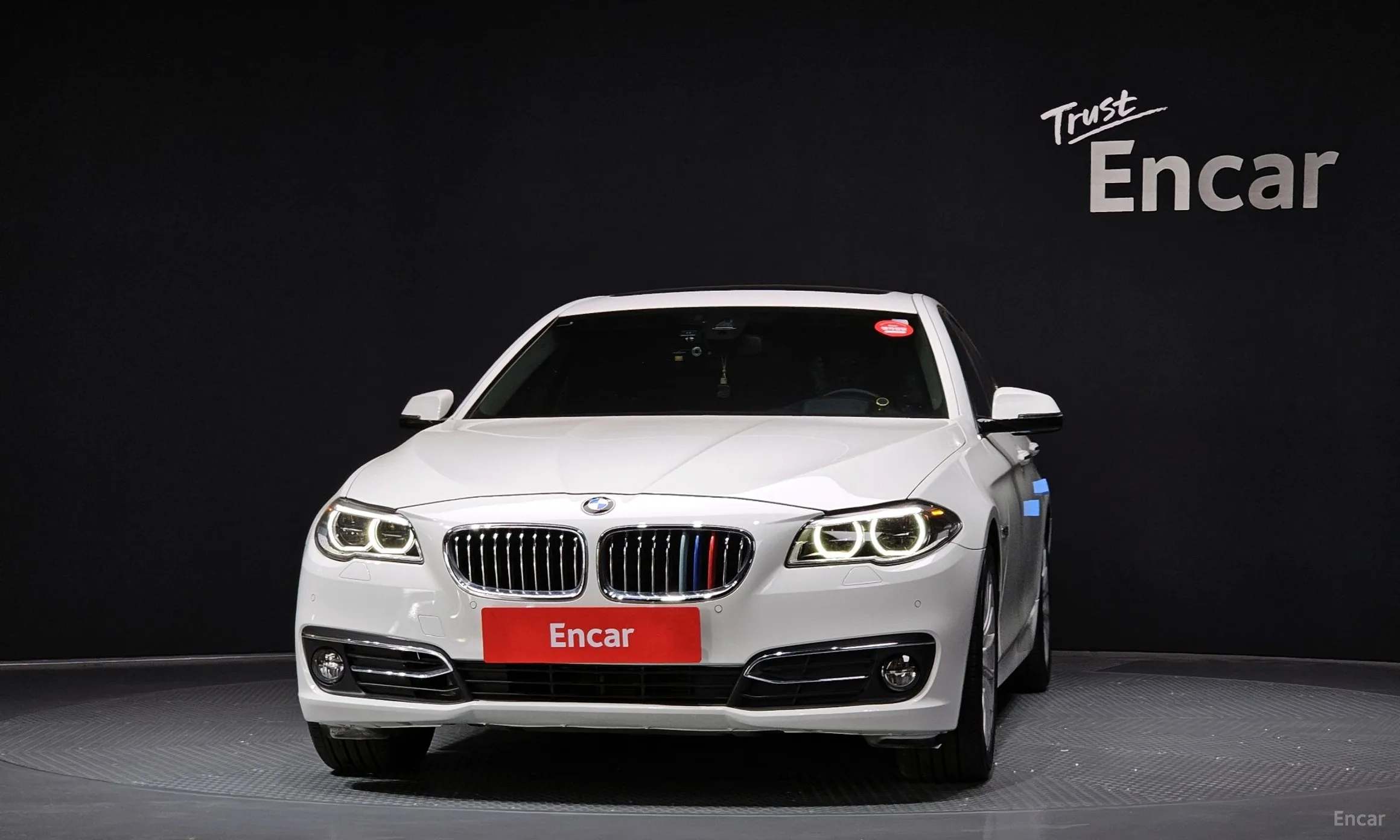 BMW 5 Series (F10) превью 2