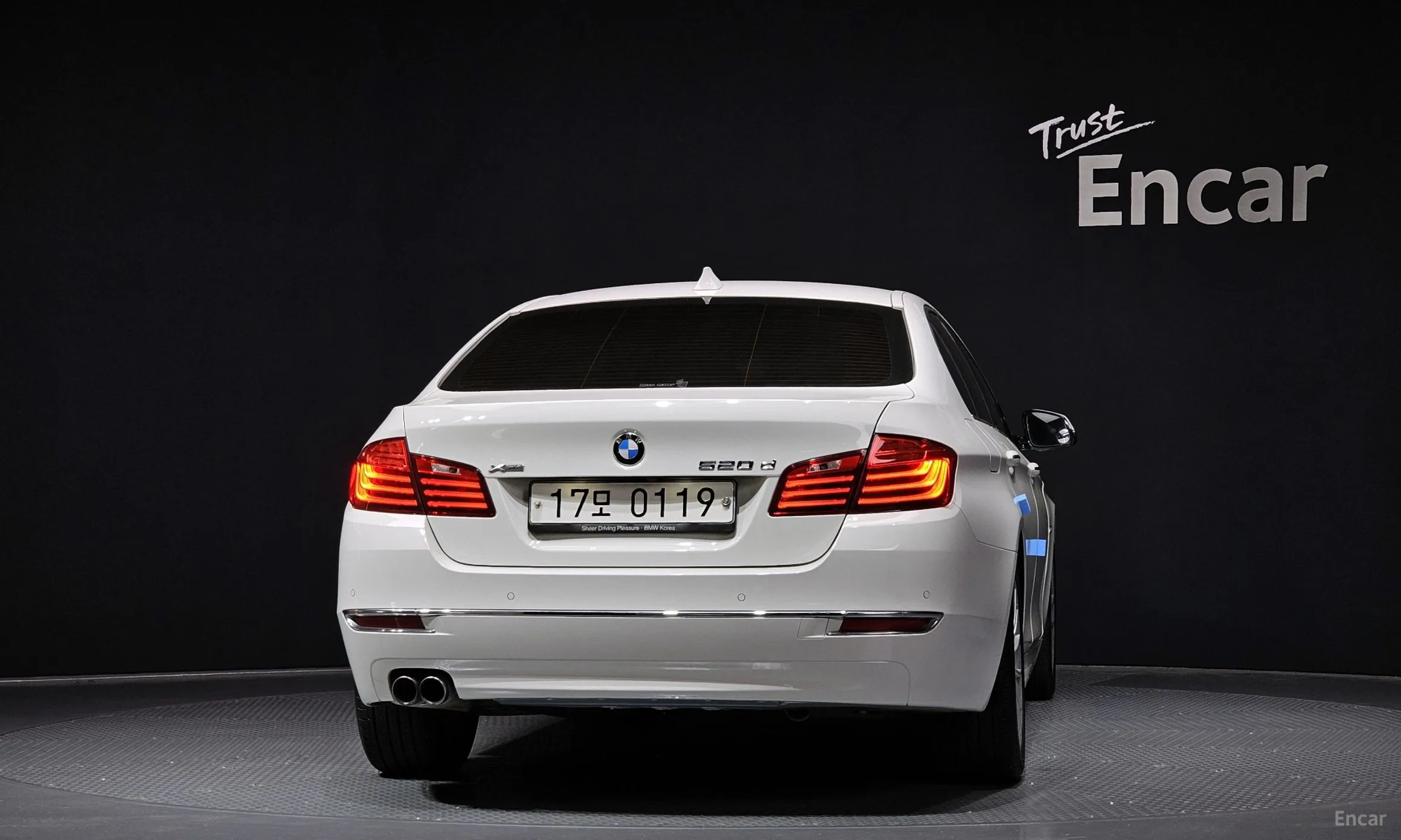 BMW 5 Series (F10) превью 3