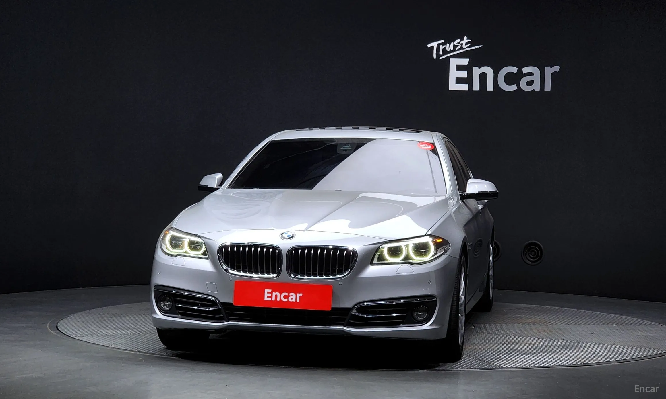 BMW 5 Series (F10) превью 2