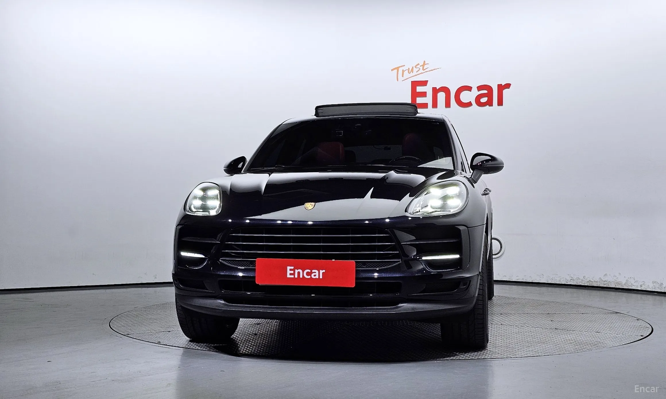 Porsche Macan превью 2