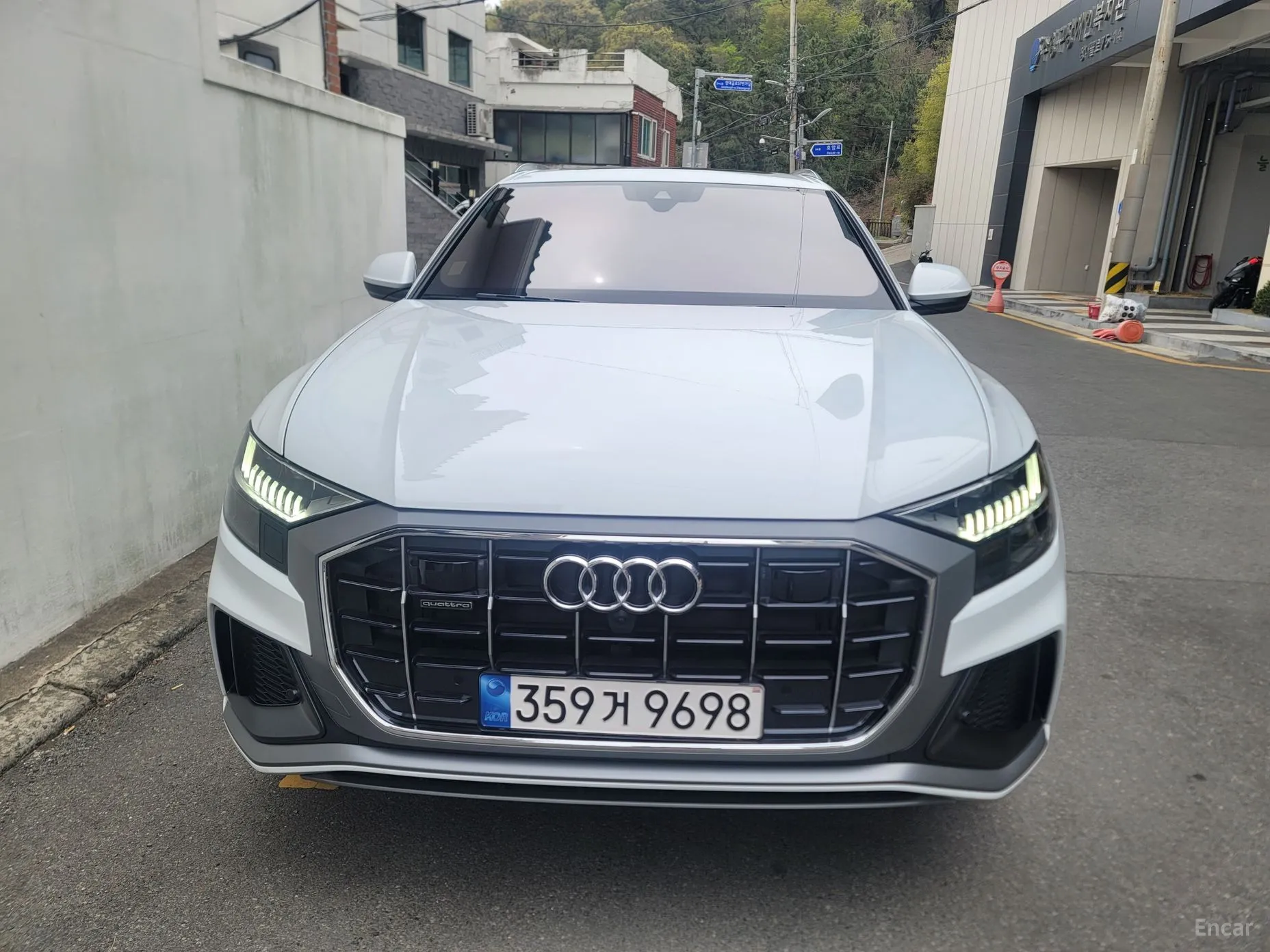 Q8 (4M)