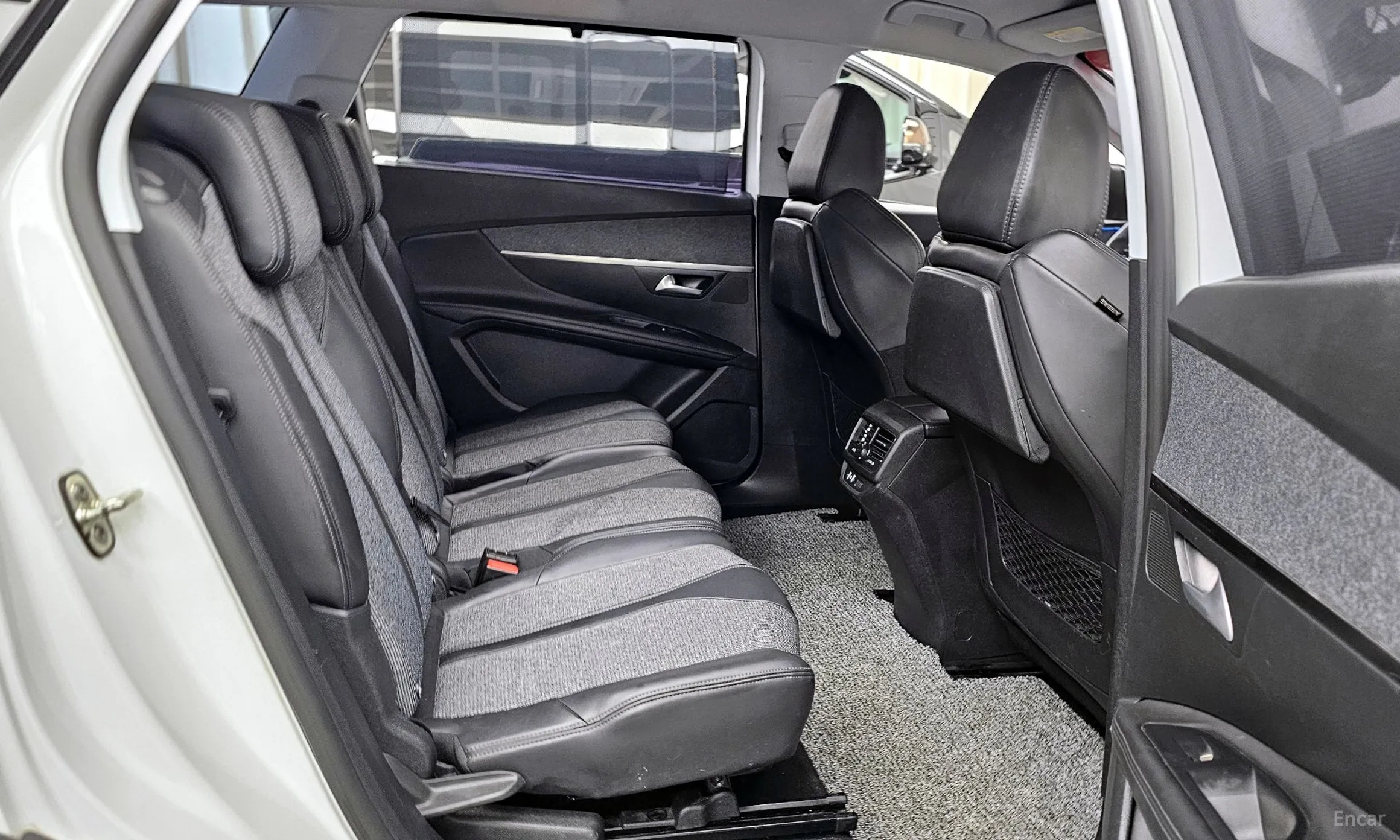 Peugeot 5008 2nd generation превью 12