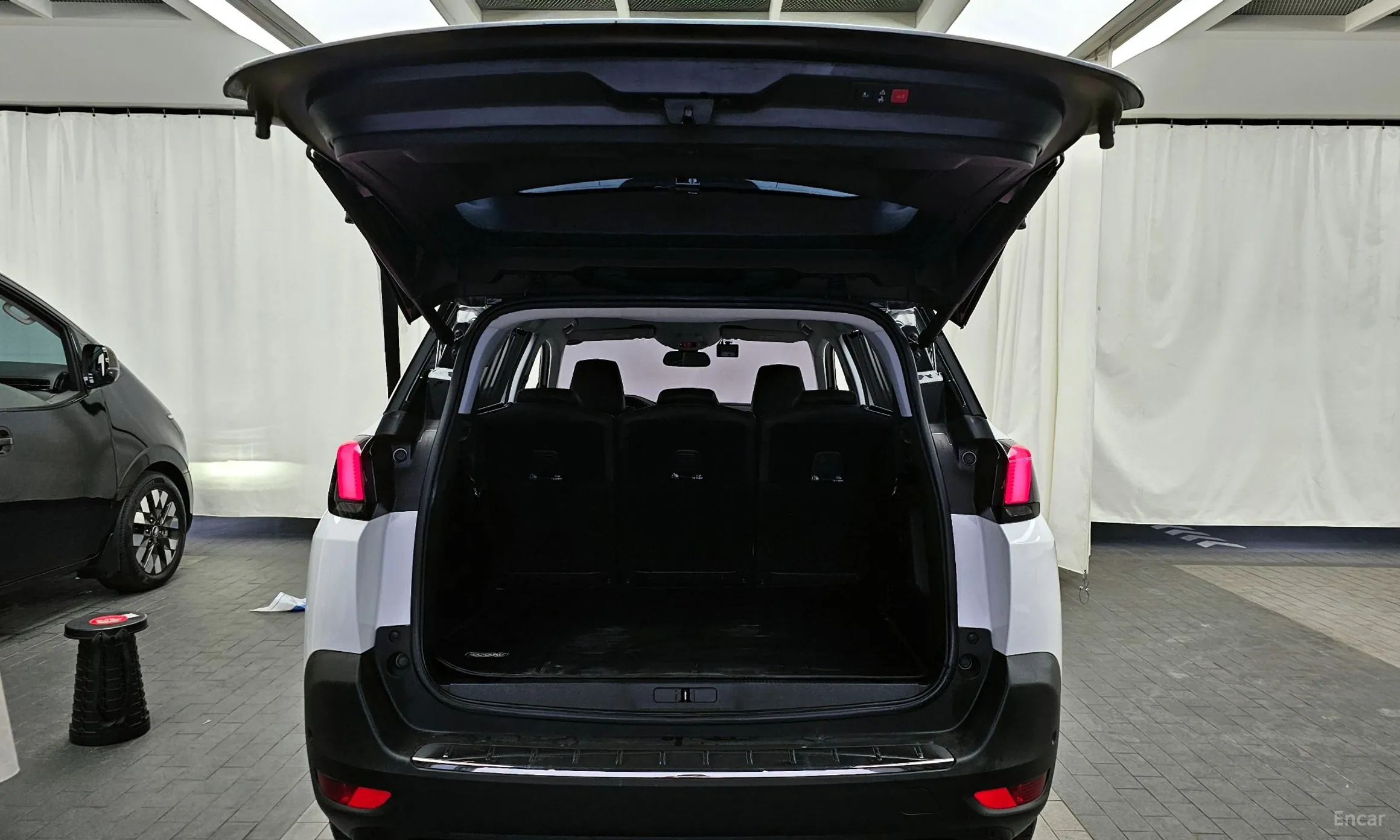 Peugeot 5008 2nd generation превью 20