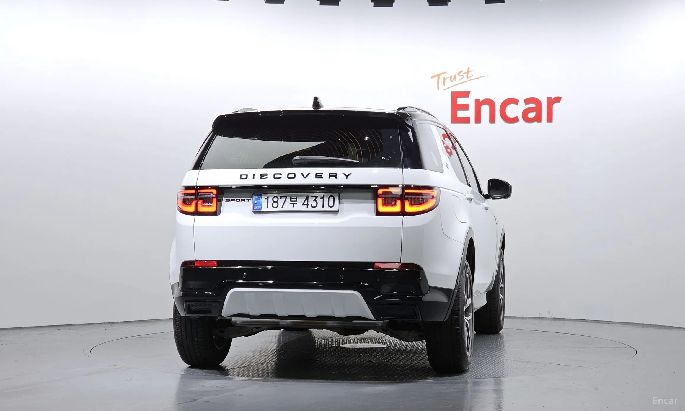 Land Rover Discovery Sports превью 3