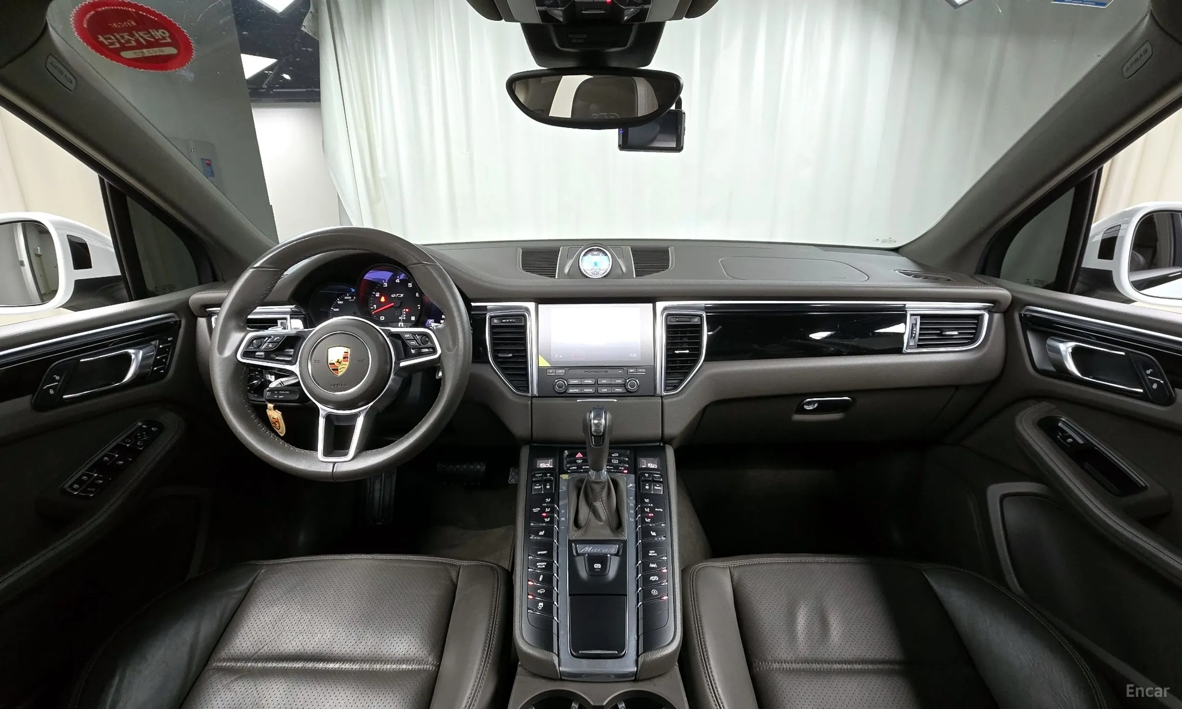 Porsche Macan превью 4