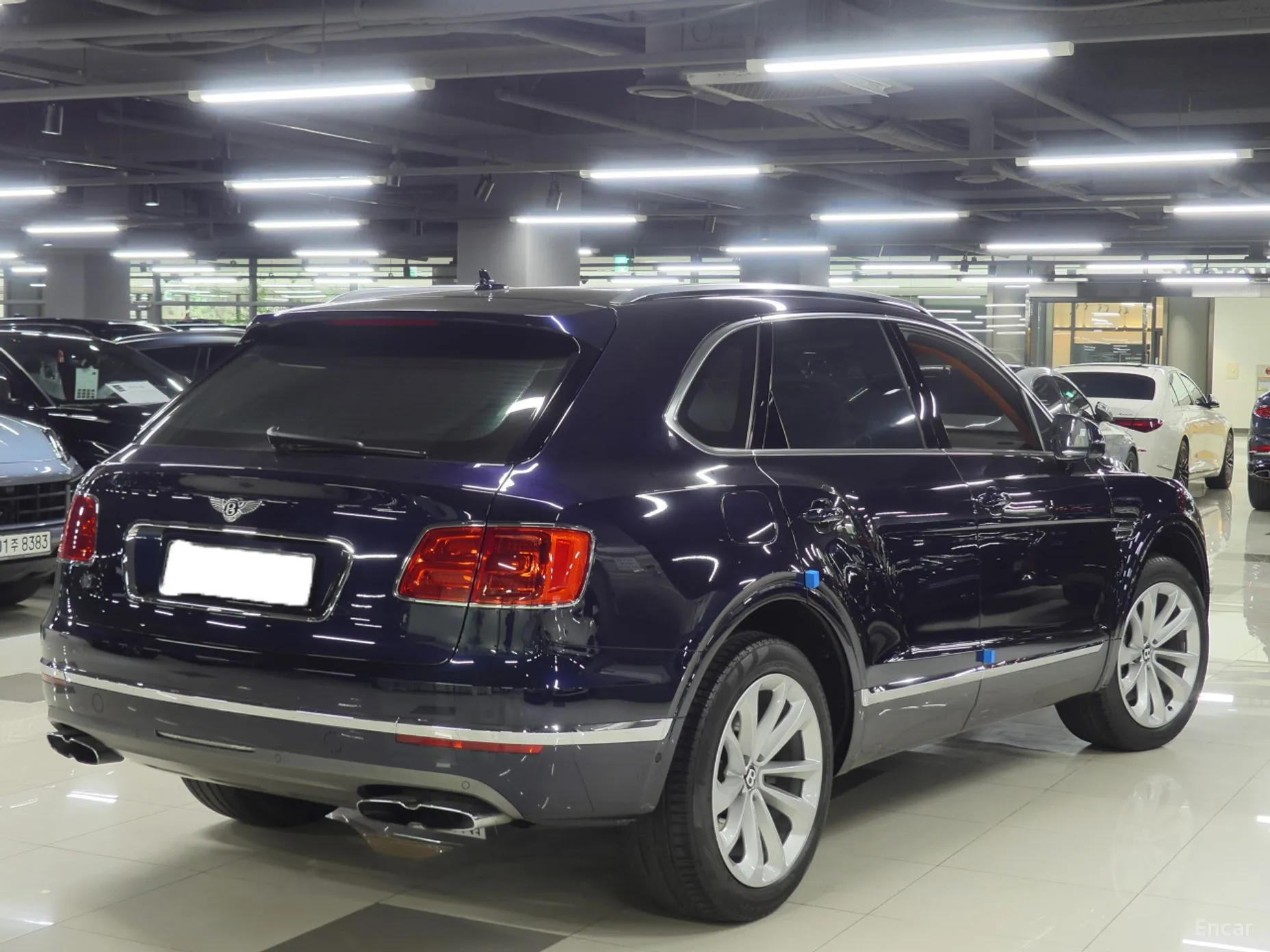 Bentley Bentayga превью 3
