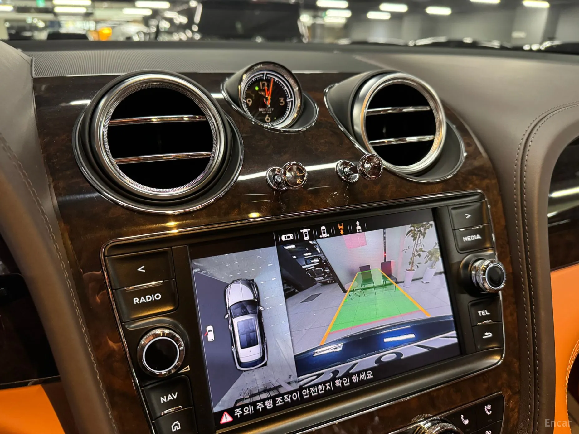 Bentley Bentayga превью 9