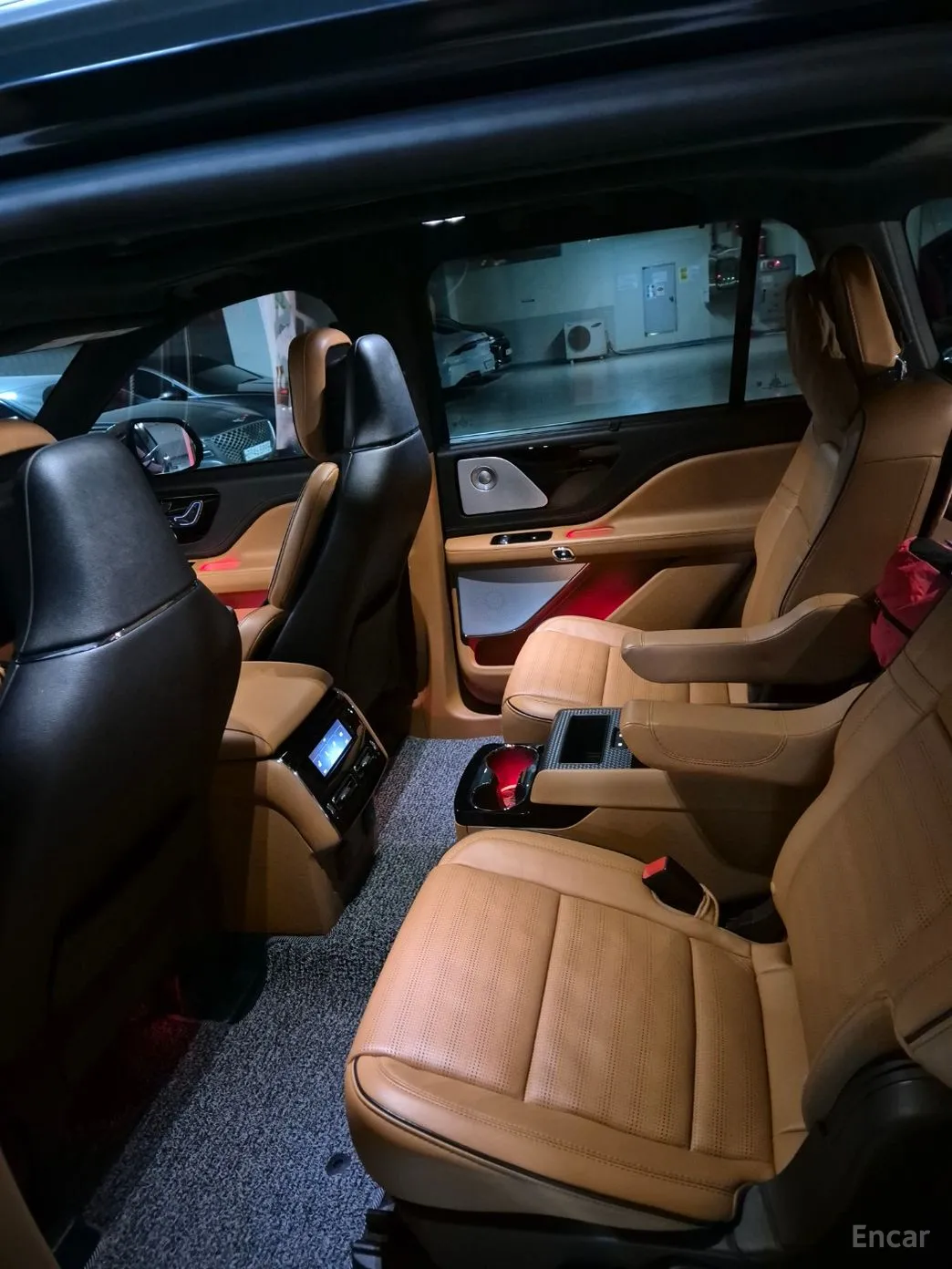 Lincoln Aviator 2nd Generation превью 12
