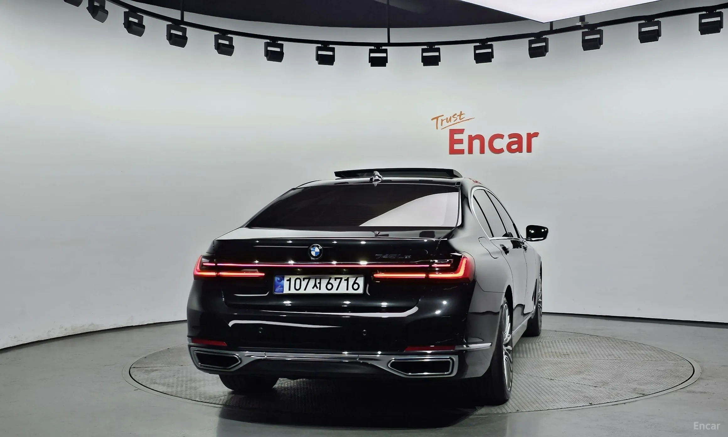 BMW 7 Series (G11) превью 3