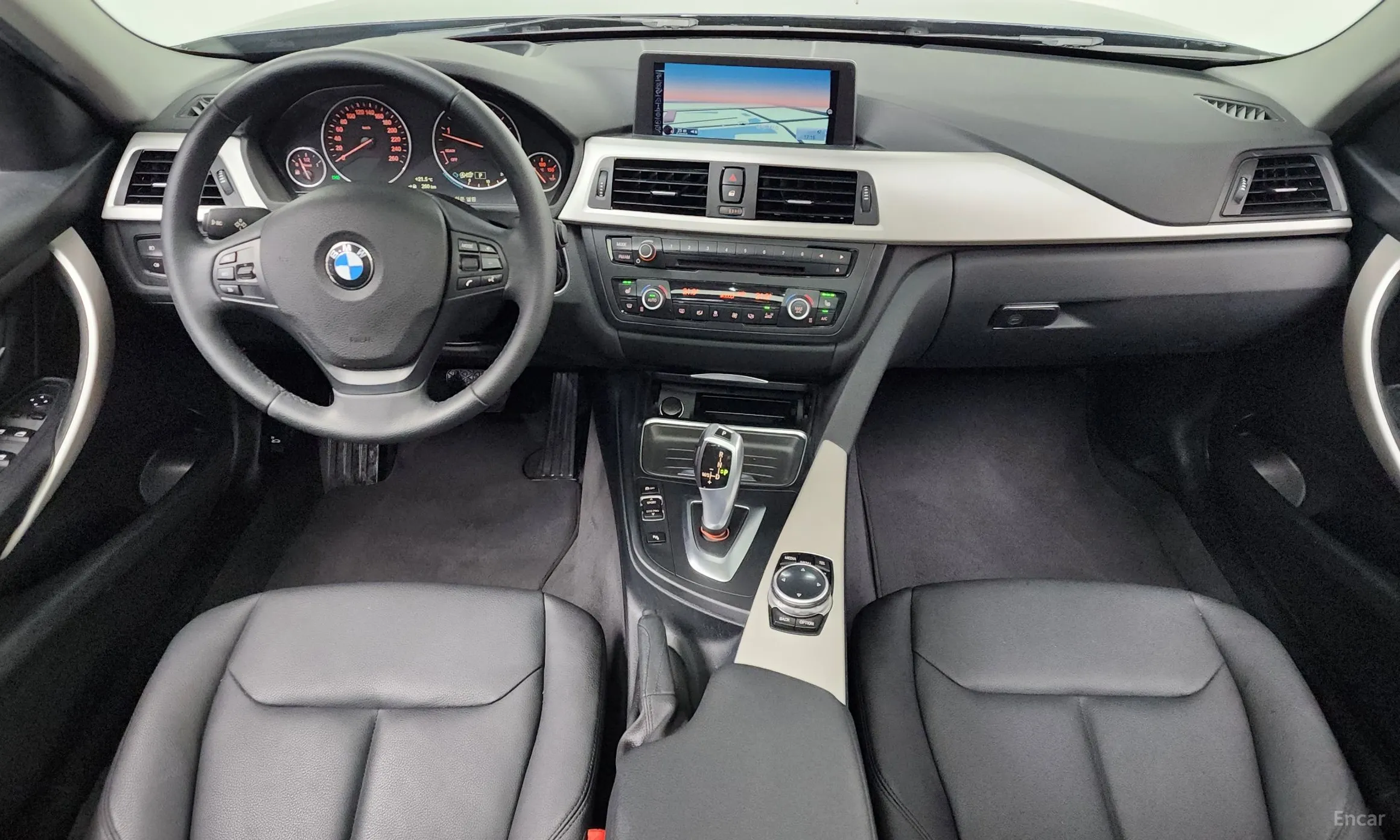 BMW 3 Series (F30) превью 4