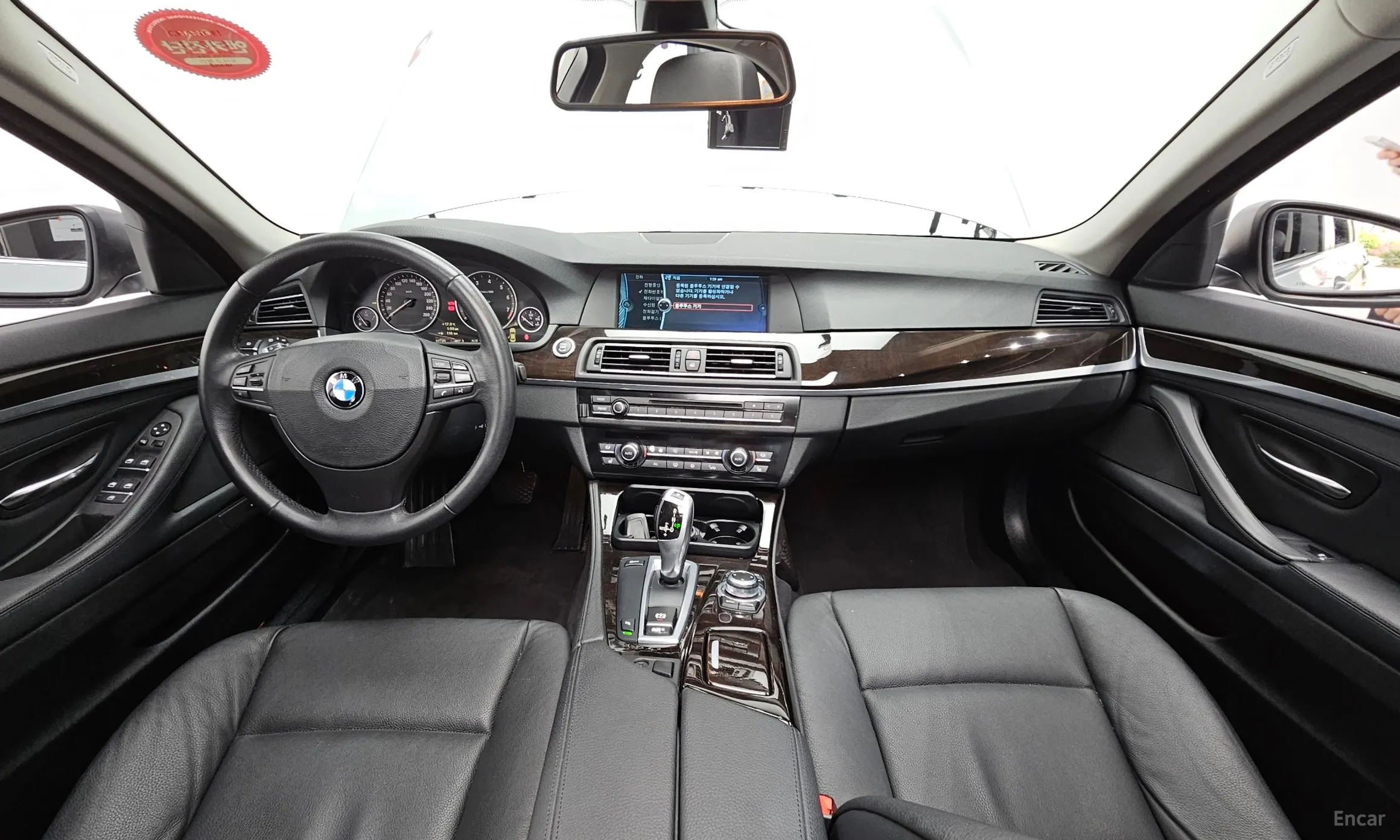 BMW 5 Series (F10) превью 4