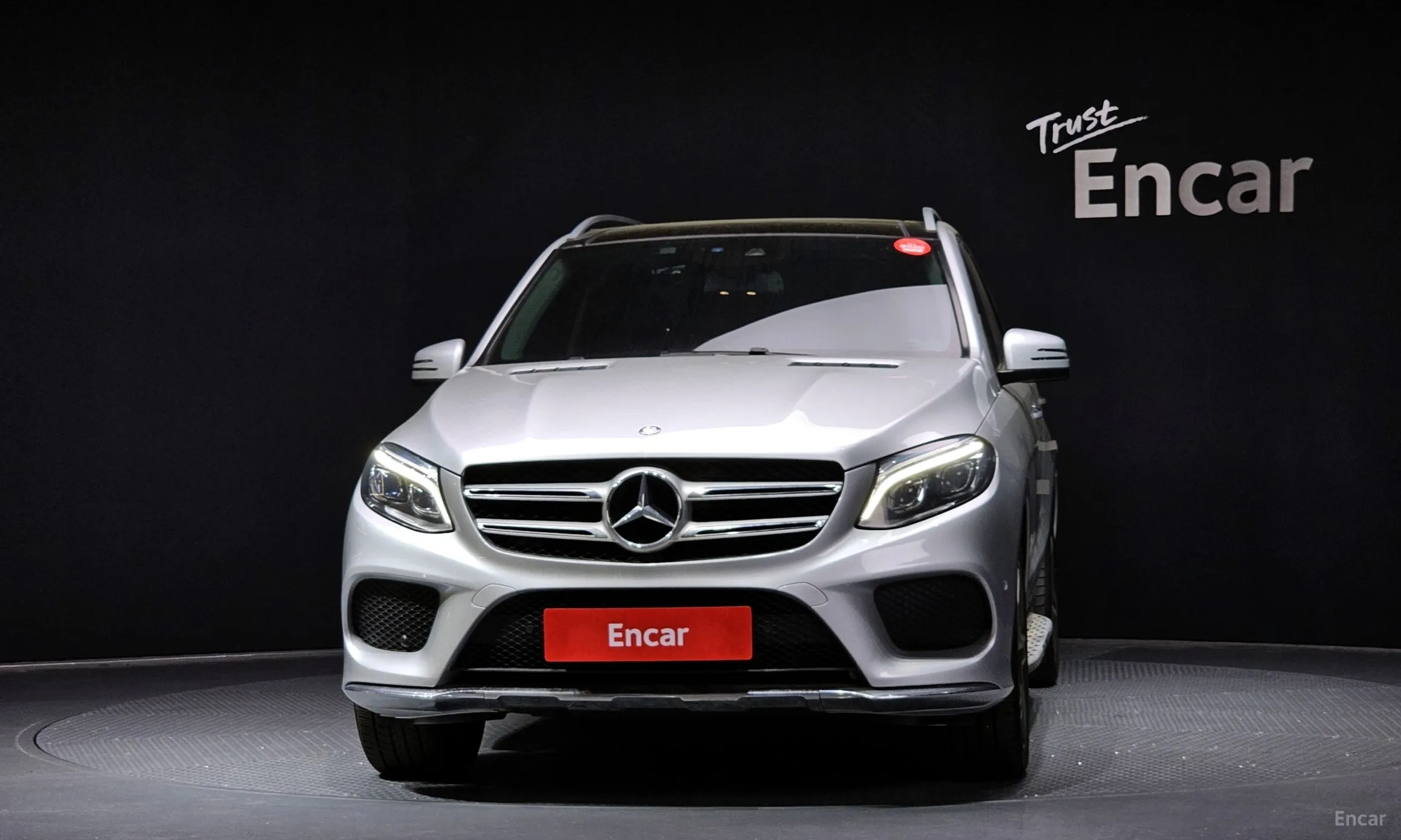 Mercedes Benz GLE-Class W166