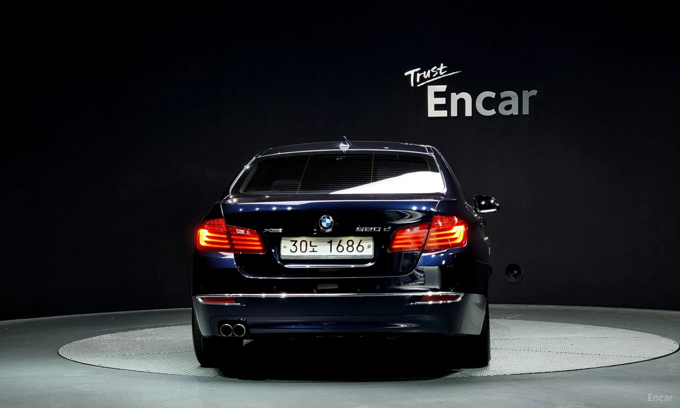 BMW 5 Series (F10) превью 3