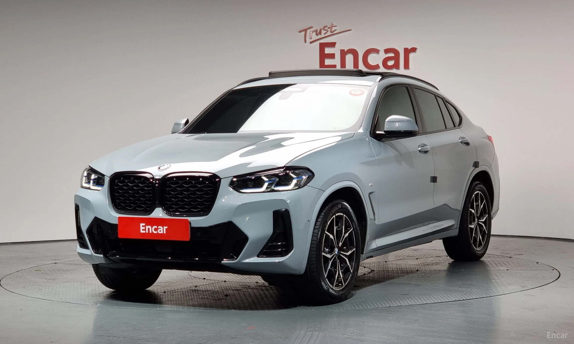 X4 (G02)