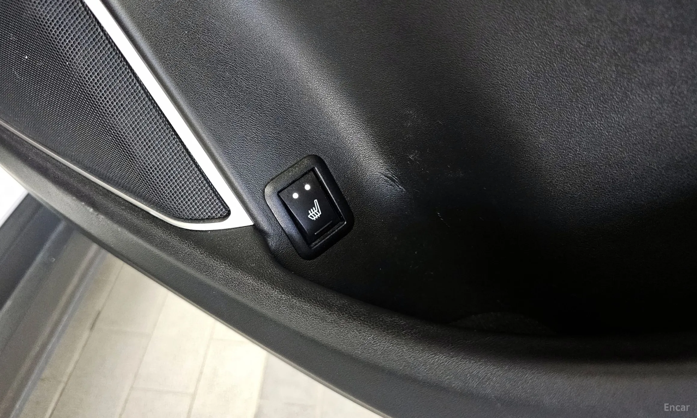 Maserati Levante превью 19